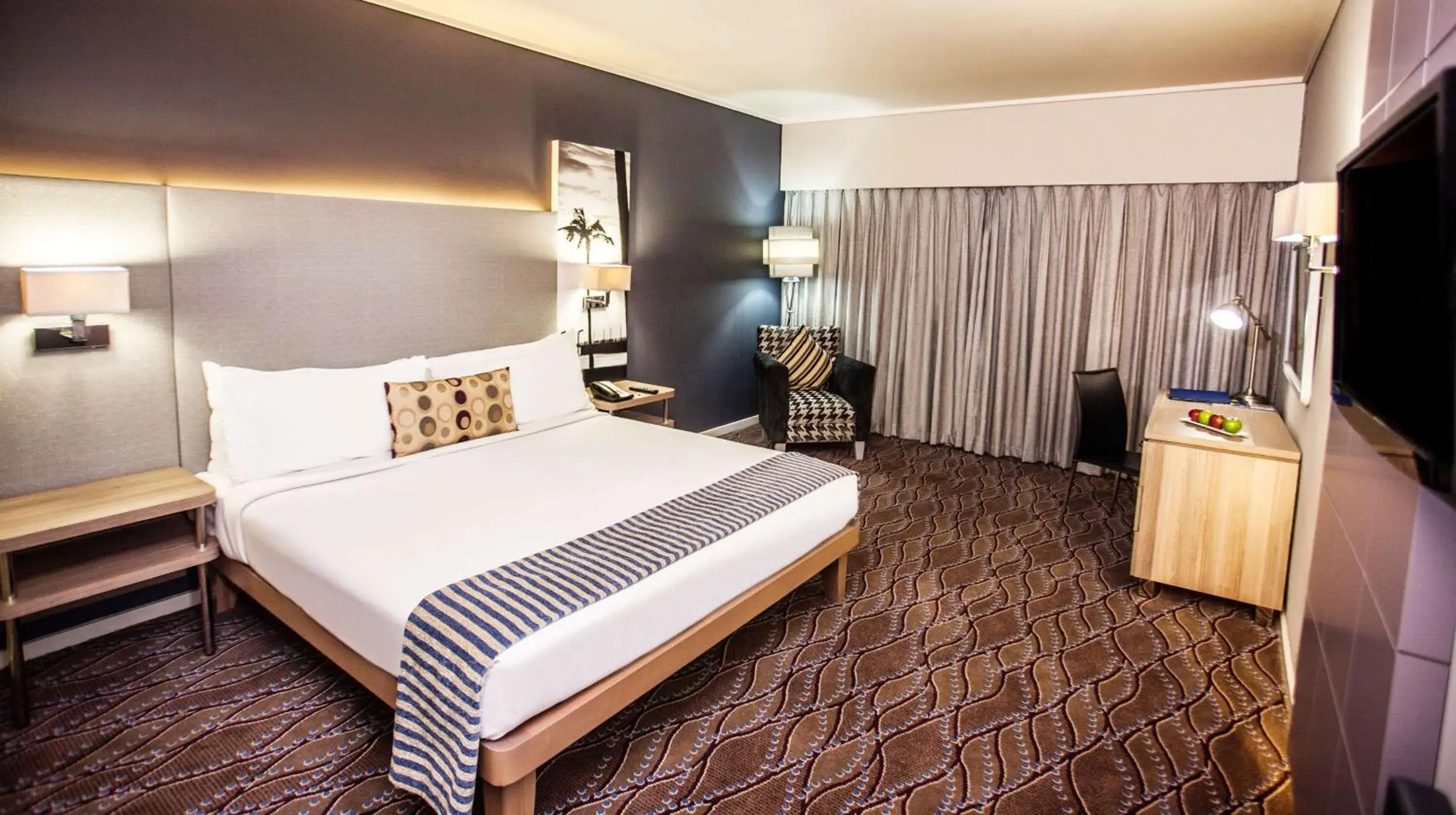 Bedroom, Bed in Garden Court Marine Parade Bedroom, Bed in Garden Court Marine Parade