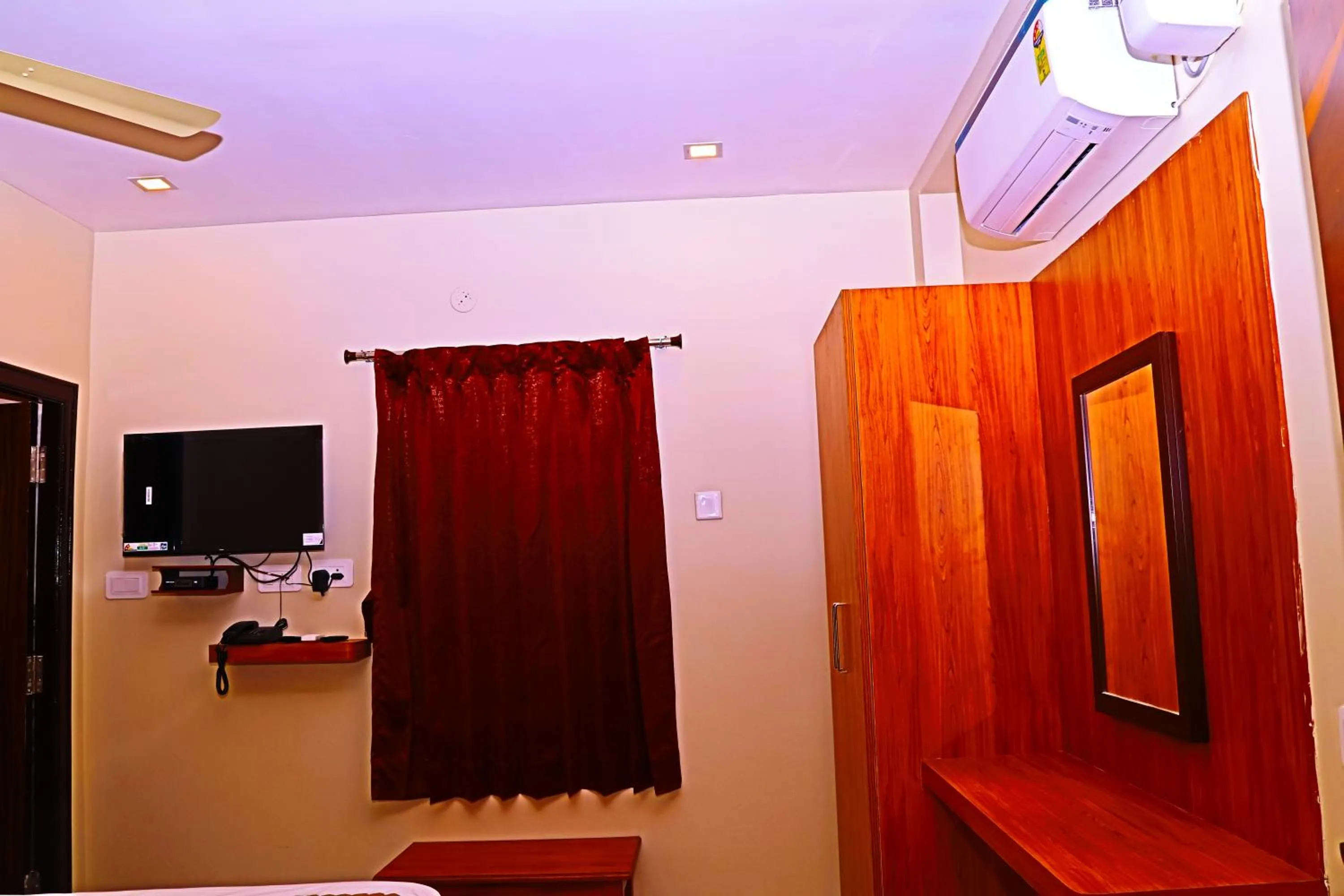 TV and multimedia in JSN Grand