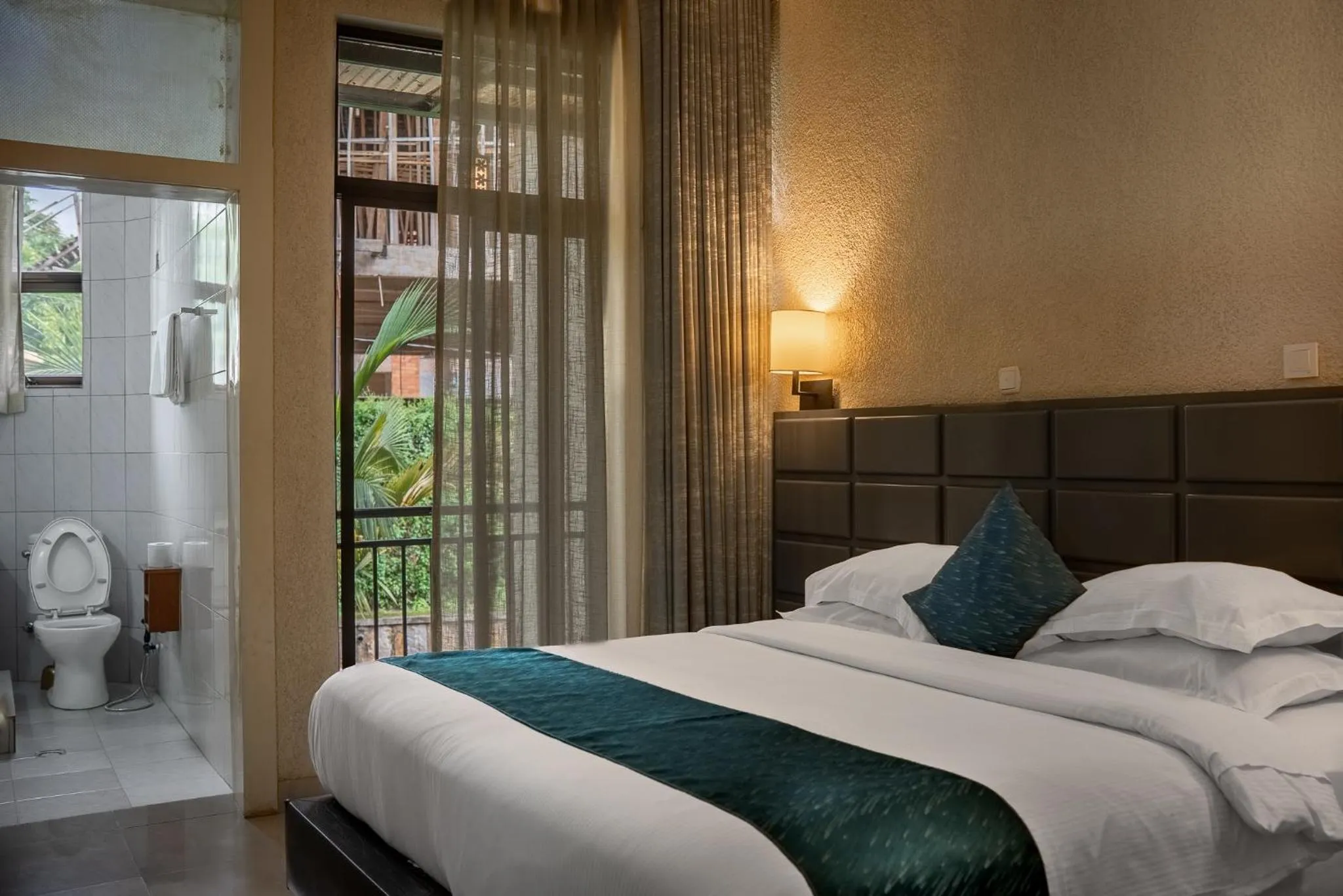 Bed in Quality Inn Hotel Kigali