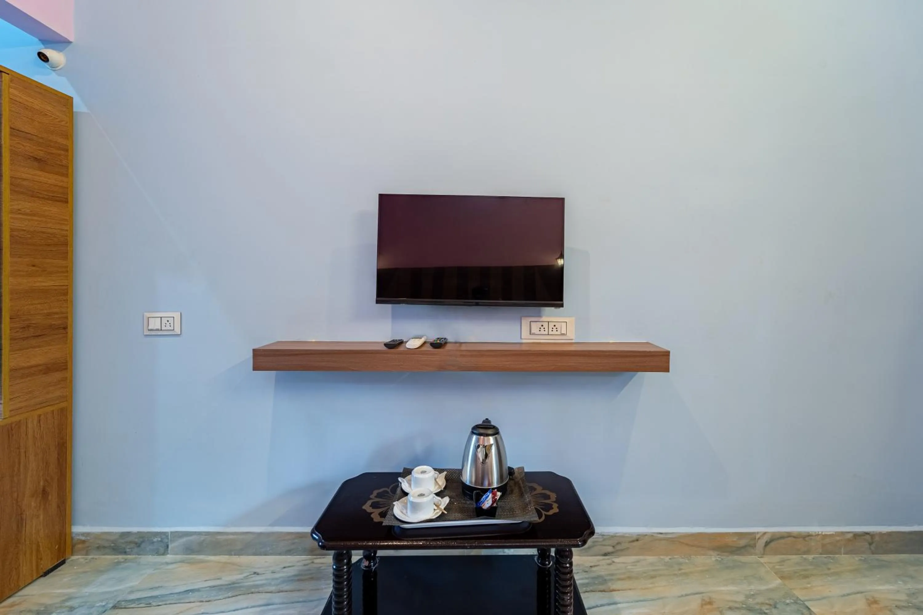 Bedroom in Hotel De Jardin Pondicherry with Swimming Pool