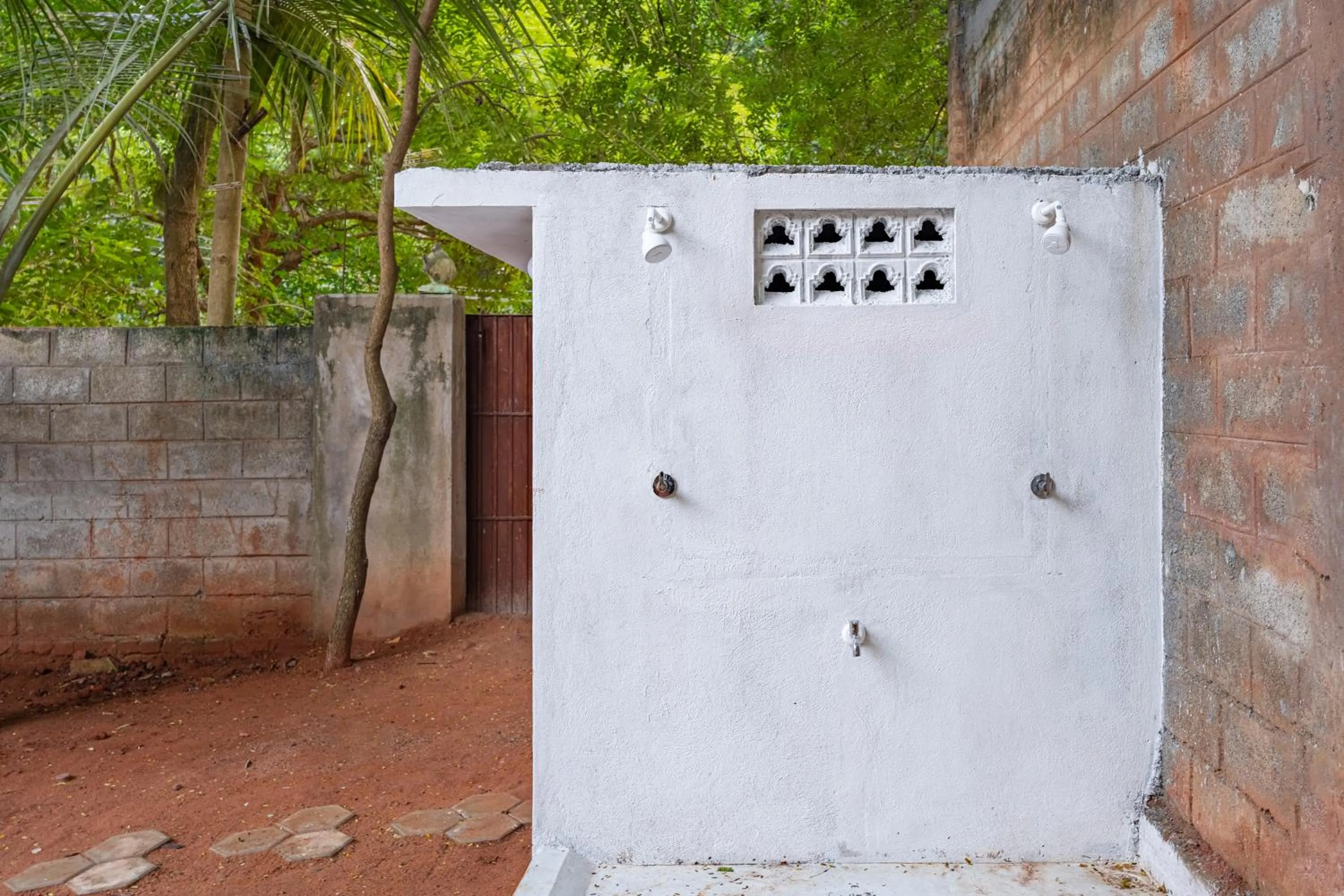 Public Bath in Hotel De Jardin Pondicherry with Swimming Pool