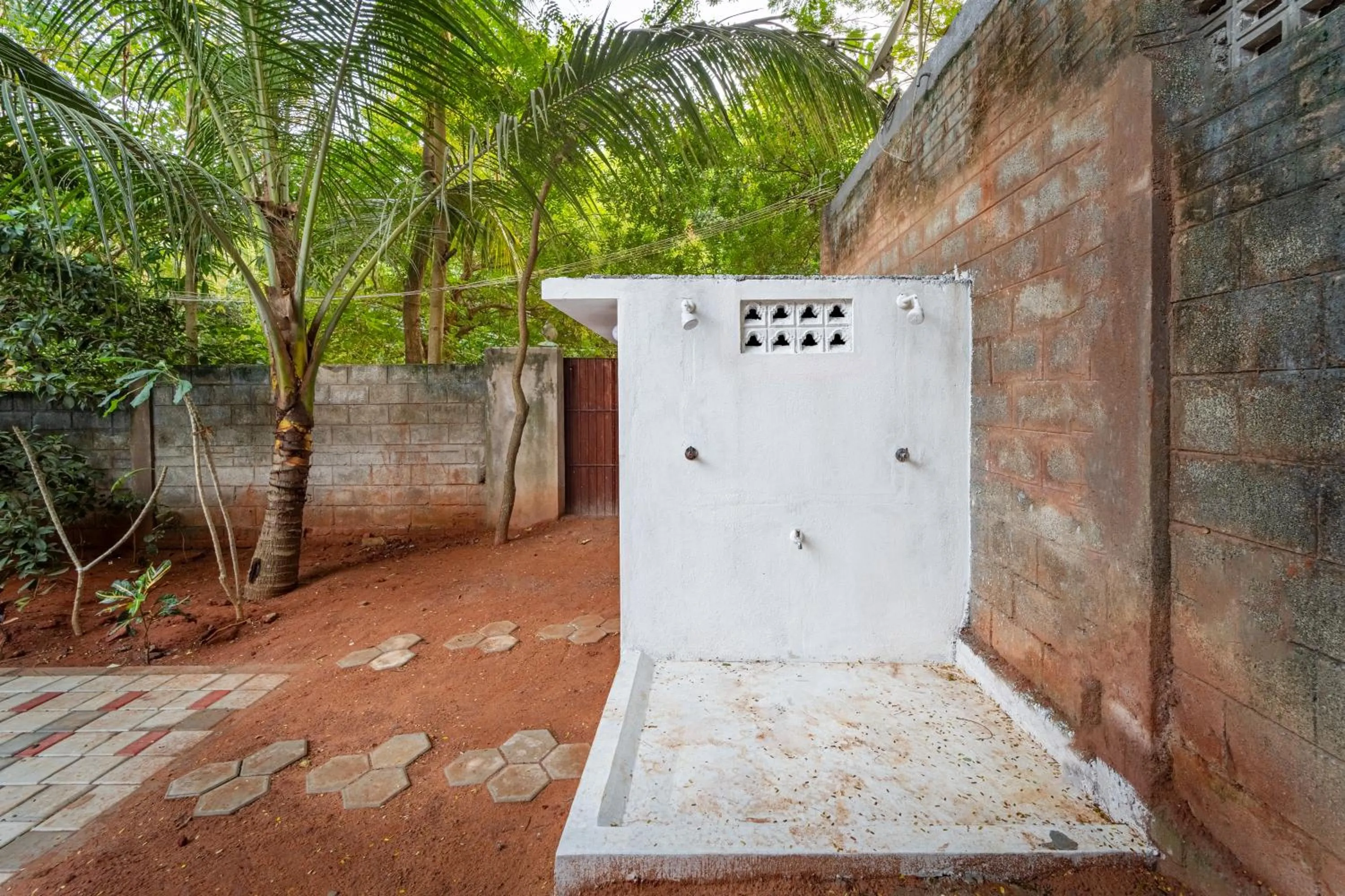 Public Bath in Hotel De Jardin Pondicherry with Swimming Pool