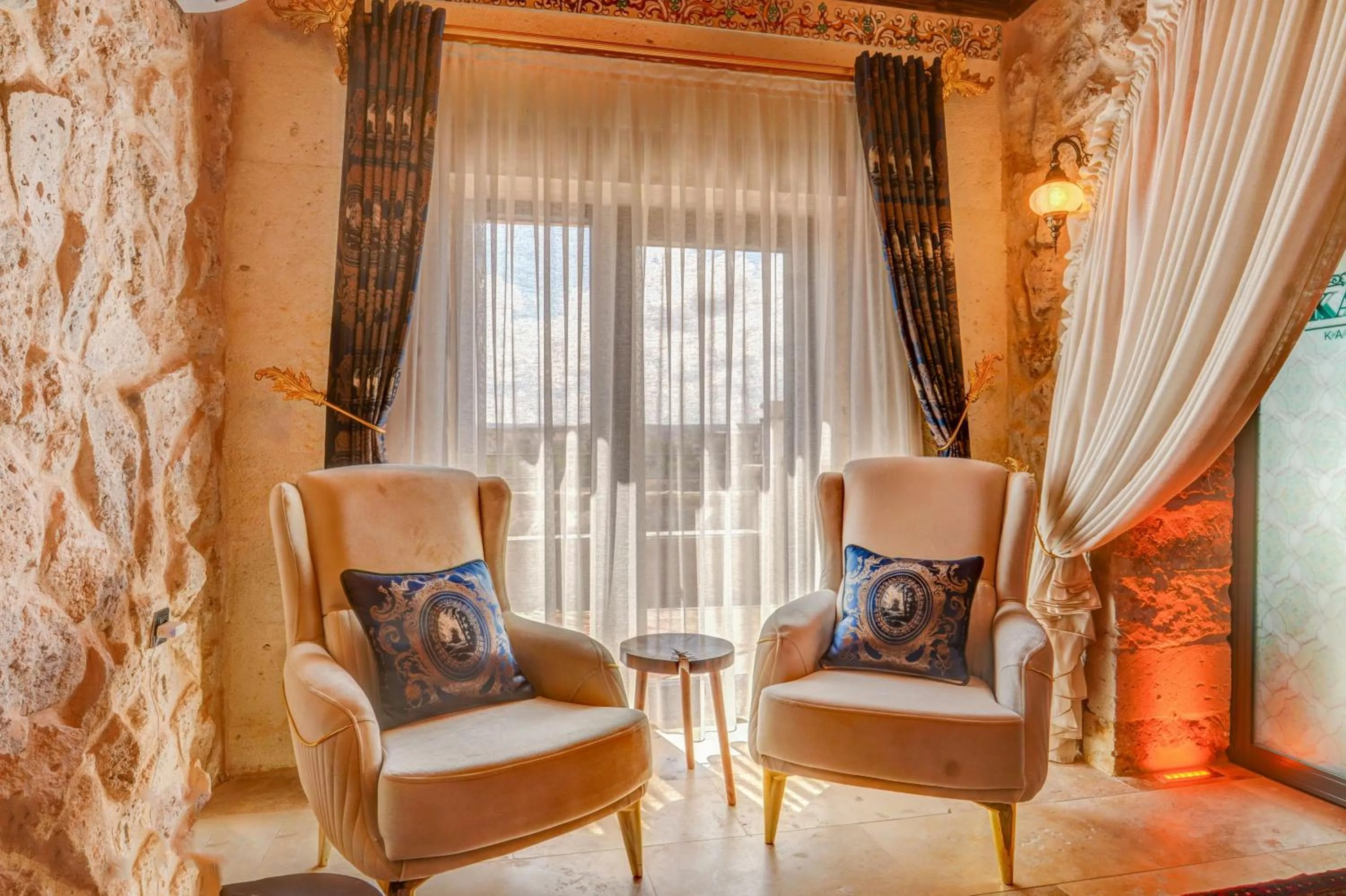 Seating area in Kasr-ı Kapadokya Cave Suites