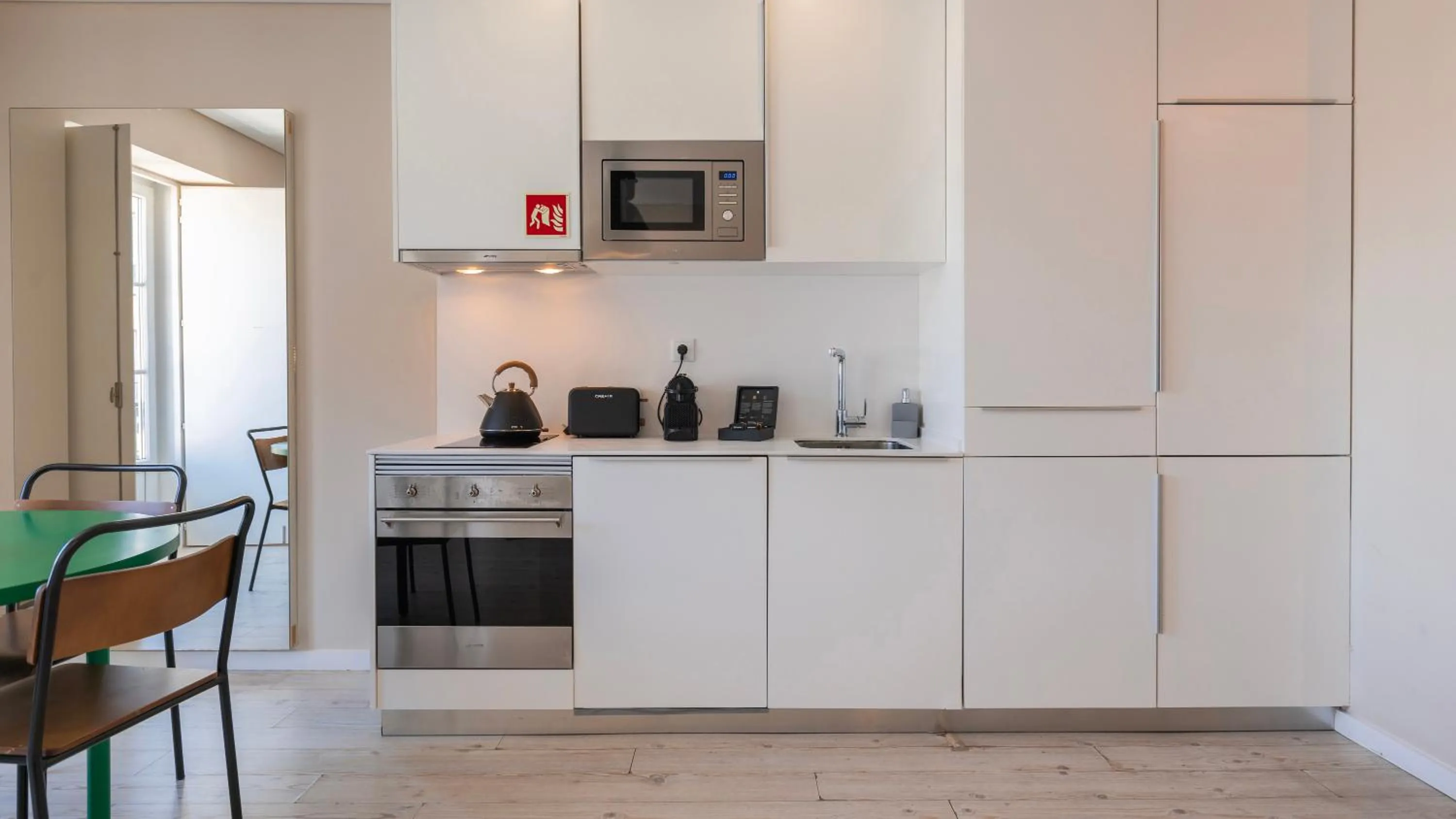 Kitchen or kitchenette in Carmo 43