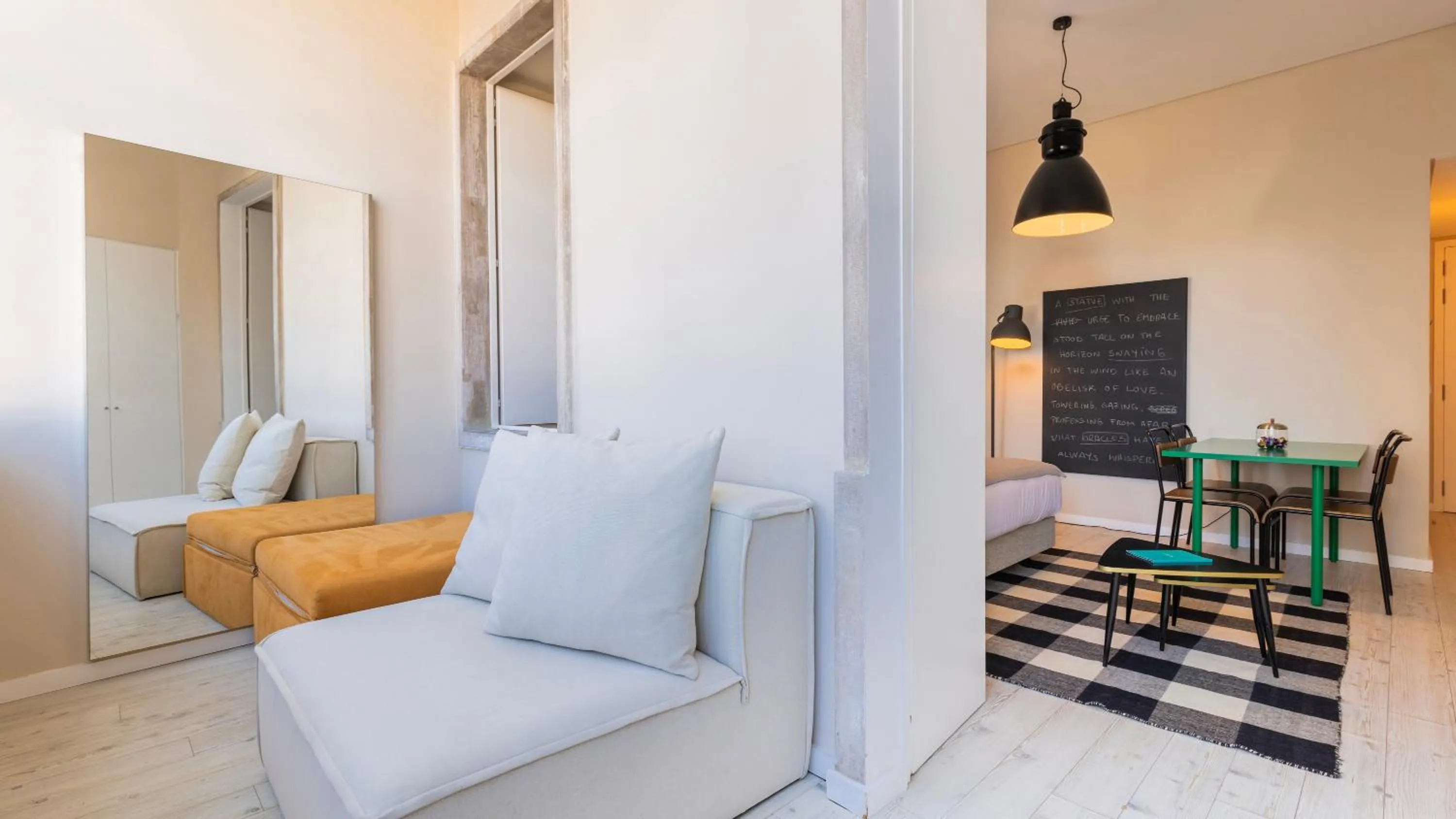 Seating area in Carmo 43