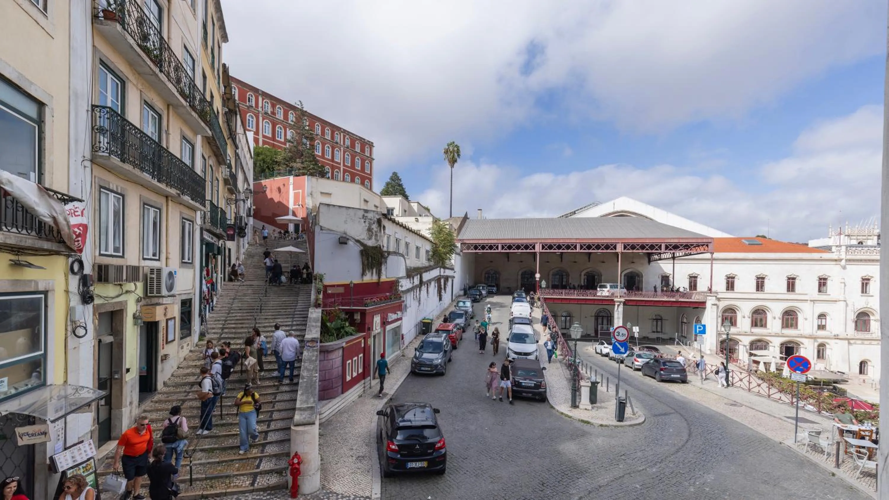 Street view in Carmo 43