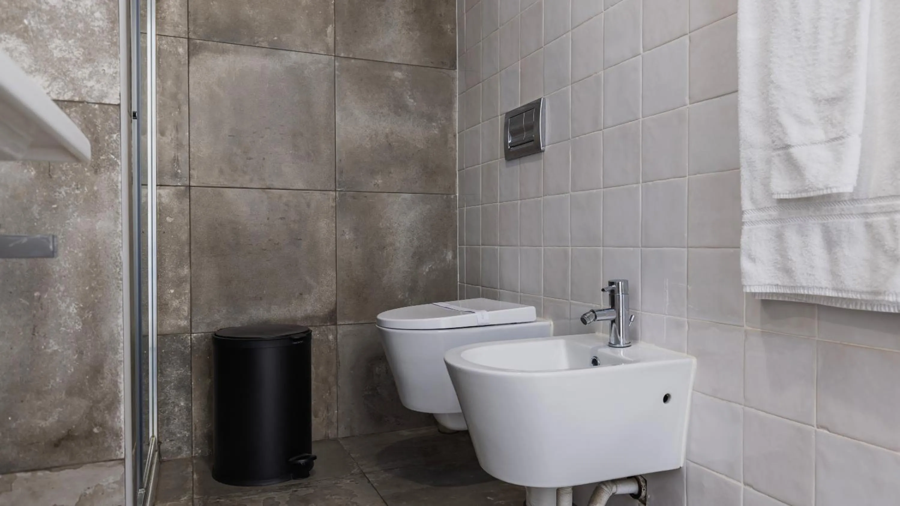 Bathroom in Carmo 43