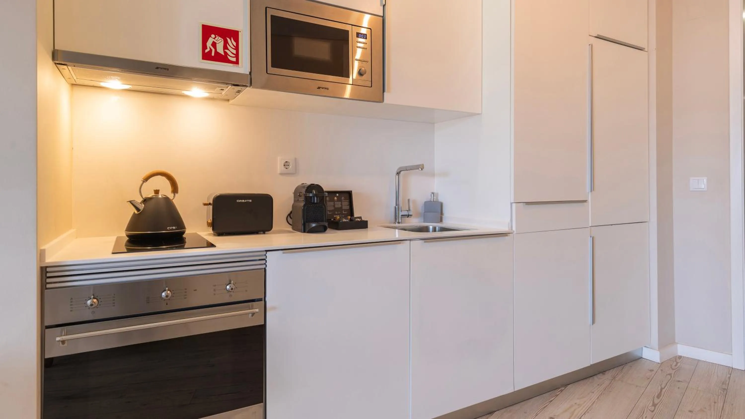 Kitchen or kitchenette in Carmo 43