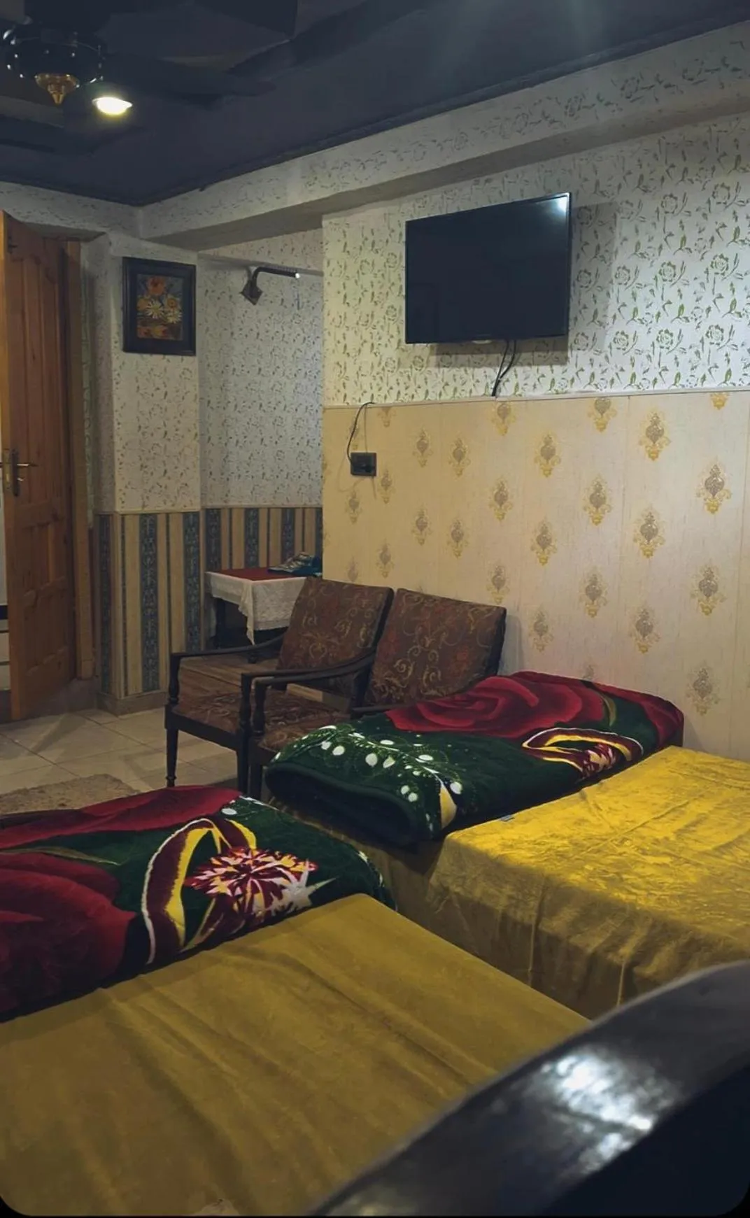 Bed in AK Hotel Abbottabad