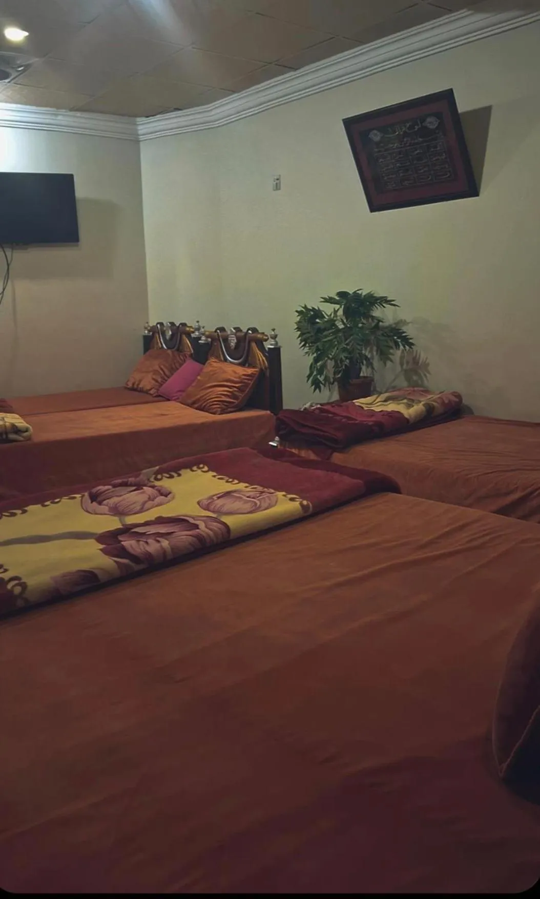 Bed in AK Hotel Abbottabad