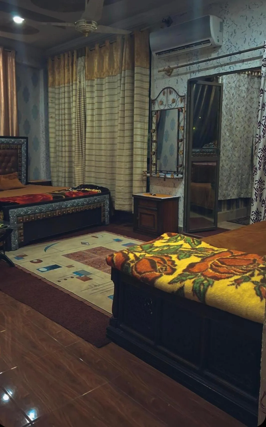 Bed in AK Hotel Abbottabad