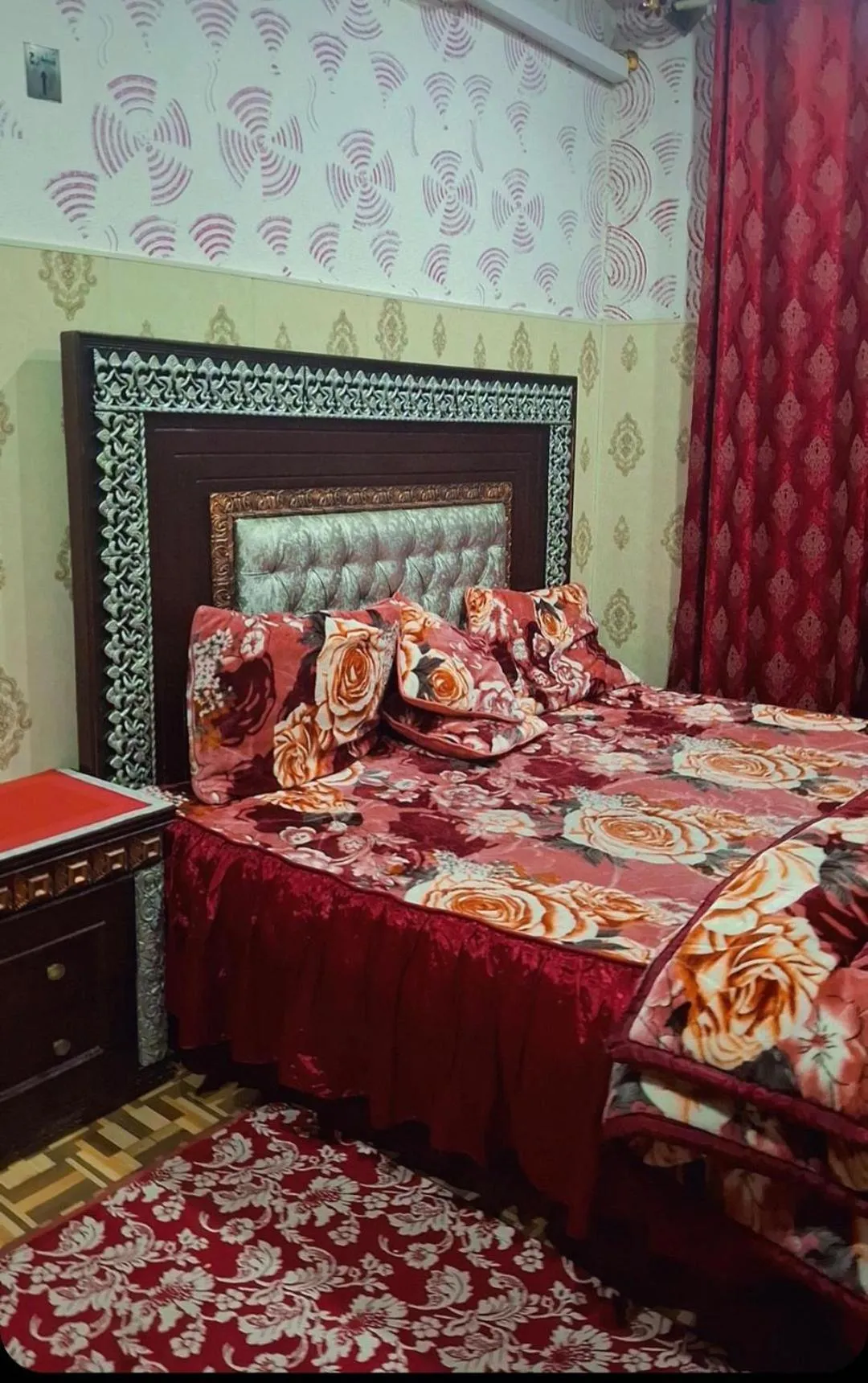 Bed in AK Hotel Abbottabad