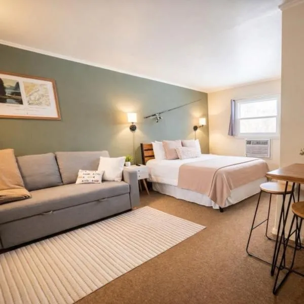 Quadruple Room in Brittany Motel