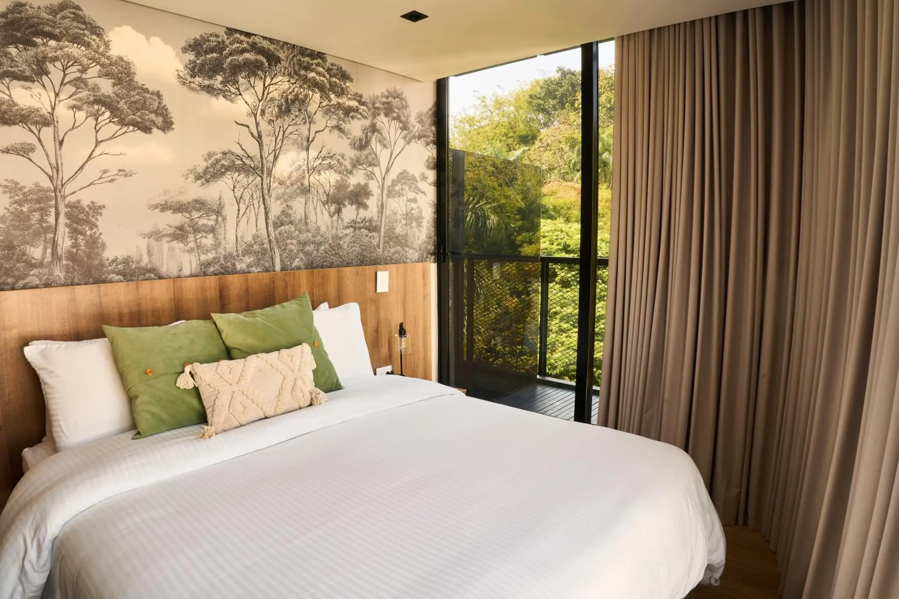 Standard Double Suite in HYPE STATES Cali Standard Double Suite in HYPE STATES Cali