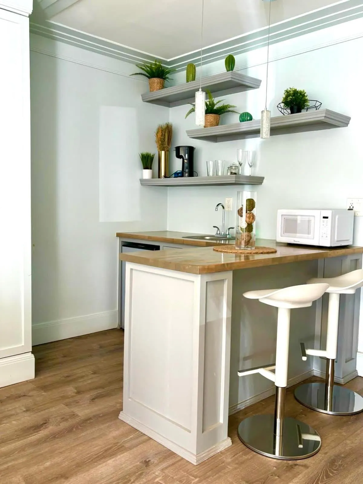 Coffee/tea facilities in Solano Inn