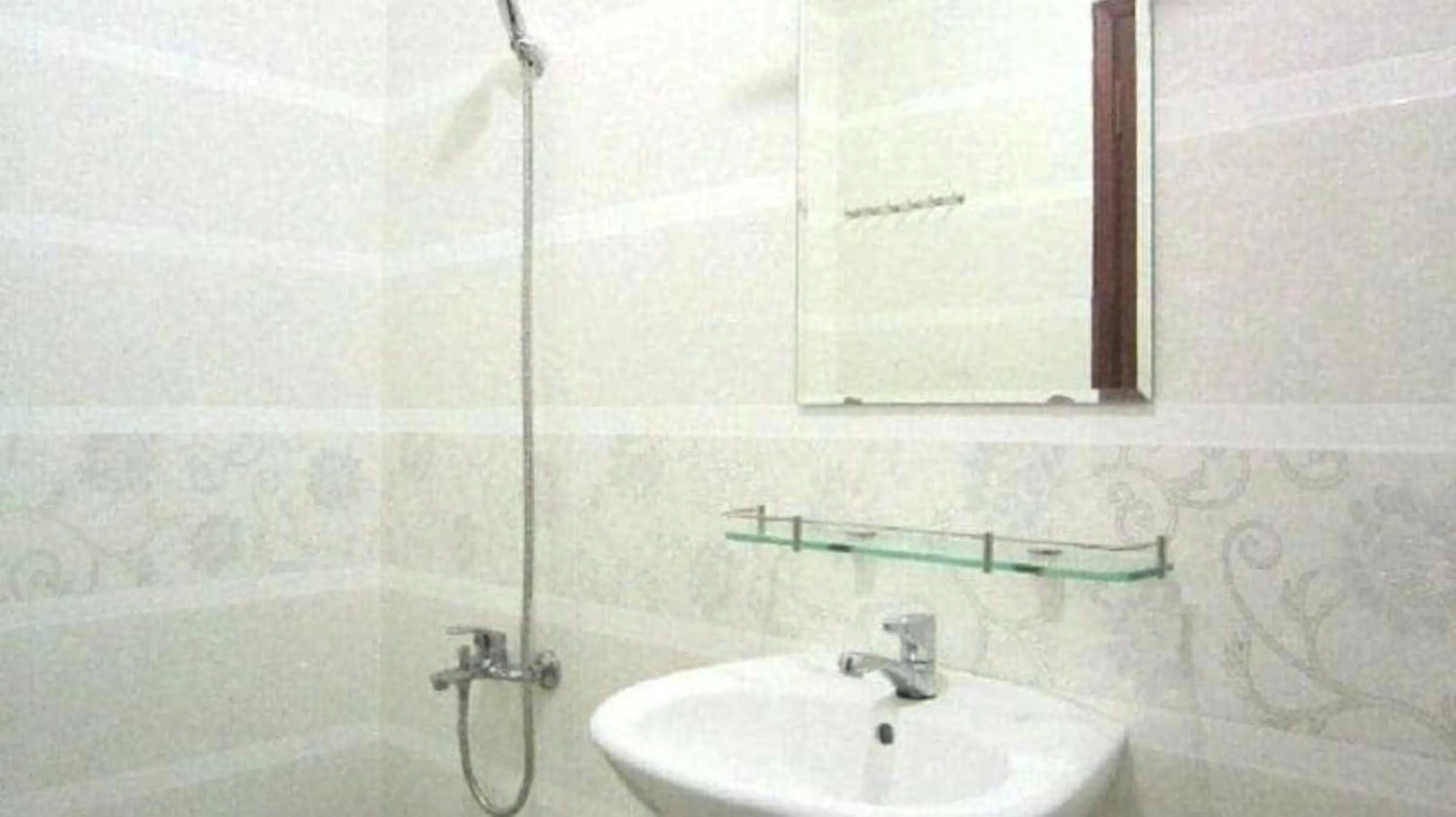 Bathroom in Quang Huy Hotel