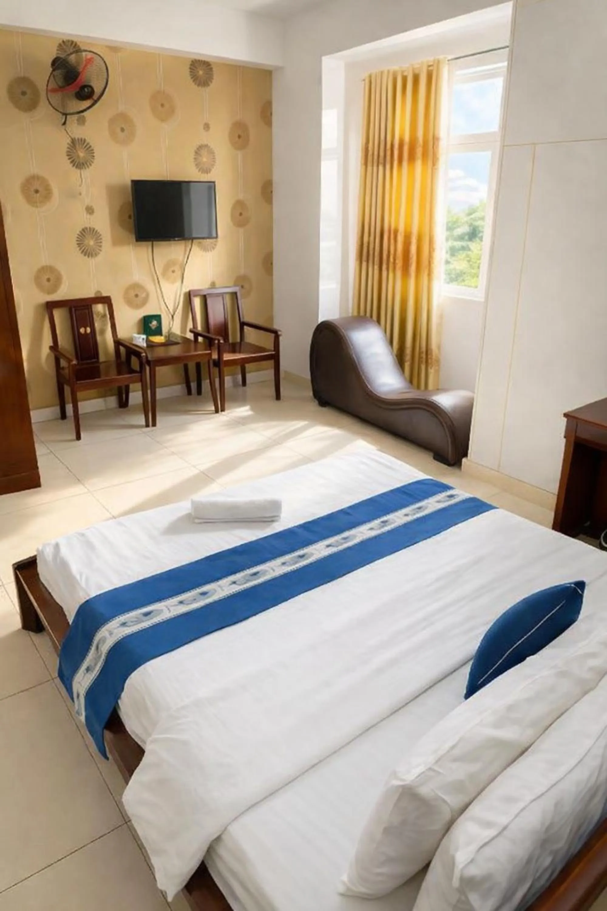 Bed in Quang Huy Hotel