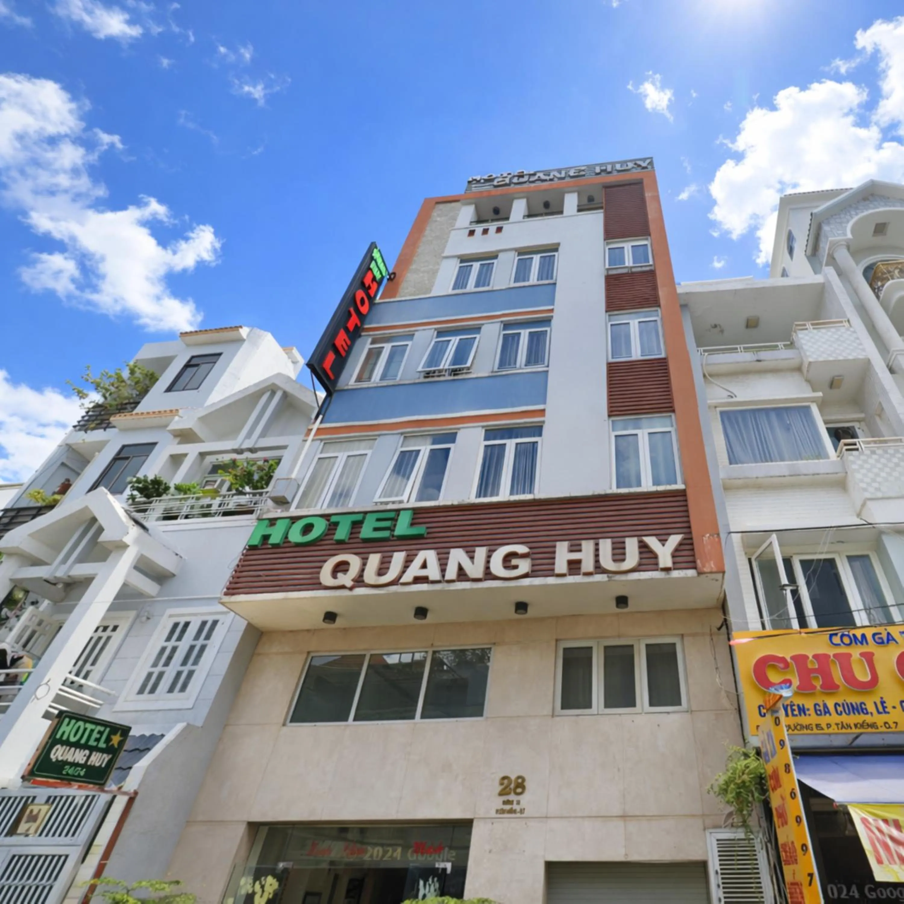 Property building in Quang Huy Hotel