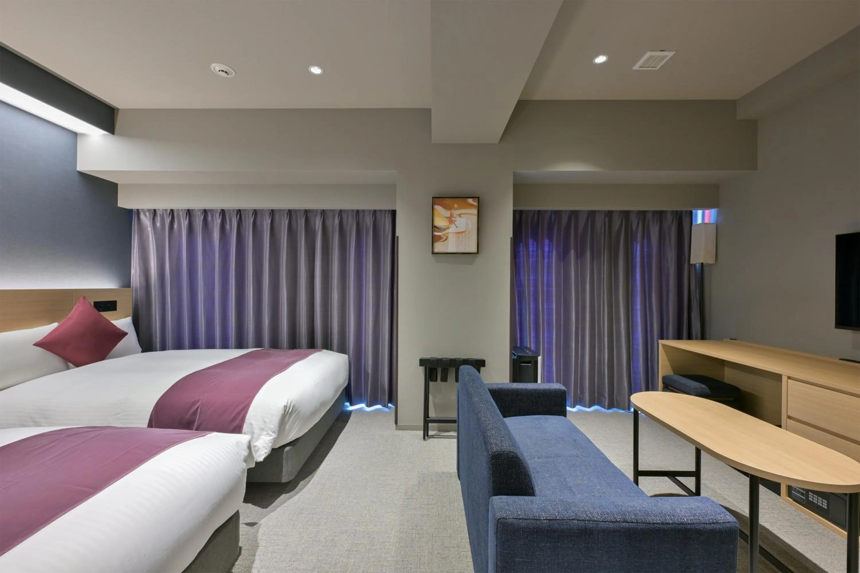 Bed in HOTEL R9 Premium Ichikawaekimae