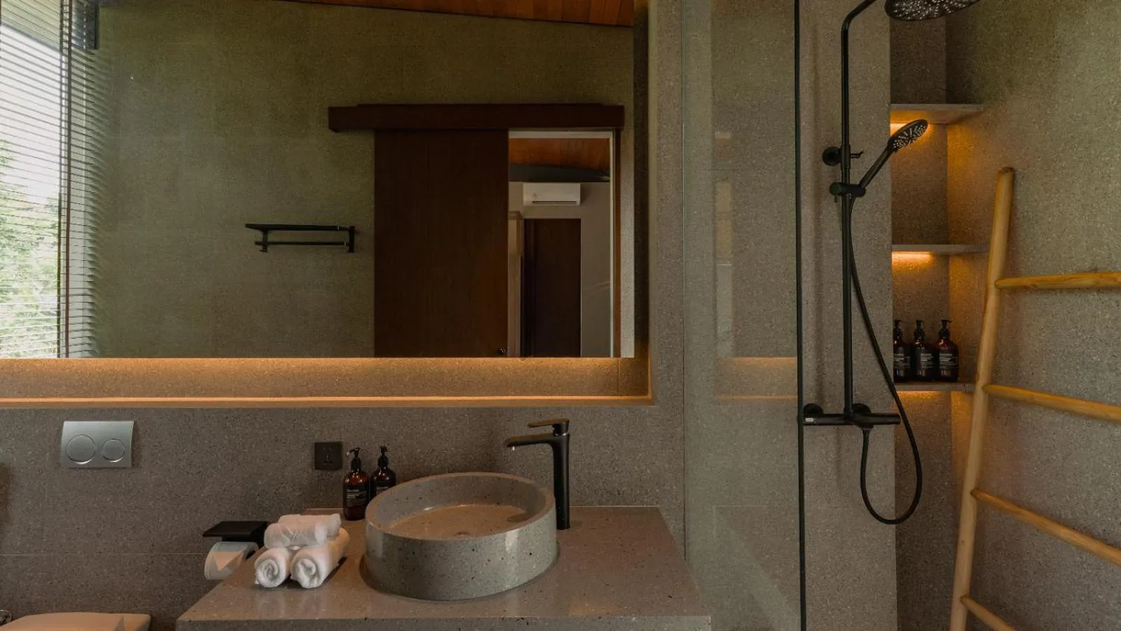 Toilet in The Akasha Canggu Luxury Villas