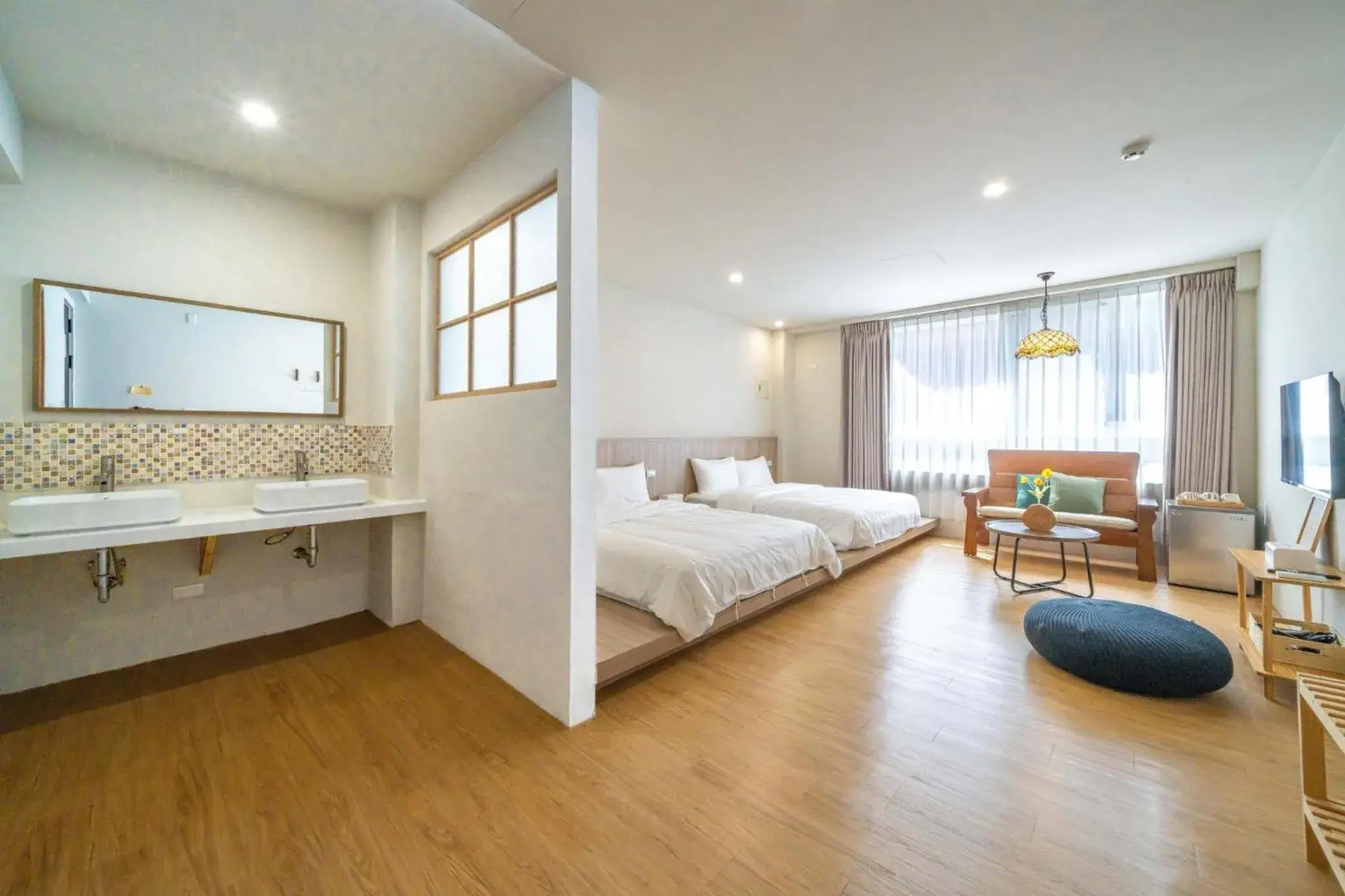 On site, Bed in Nantuju On site, Bed in Nantuju