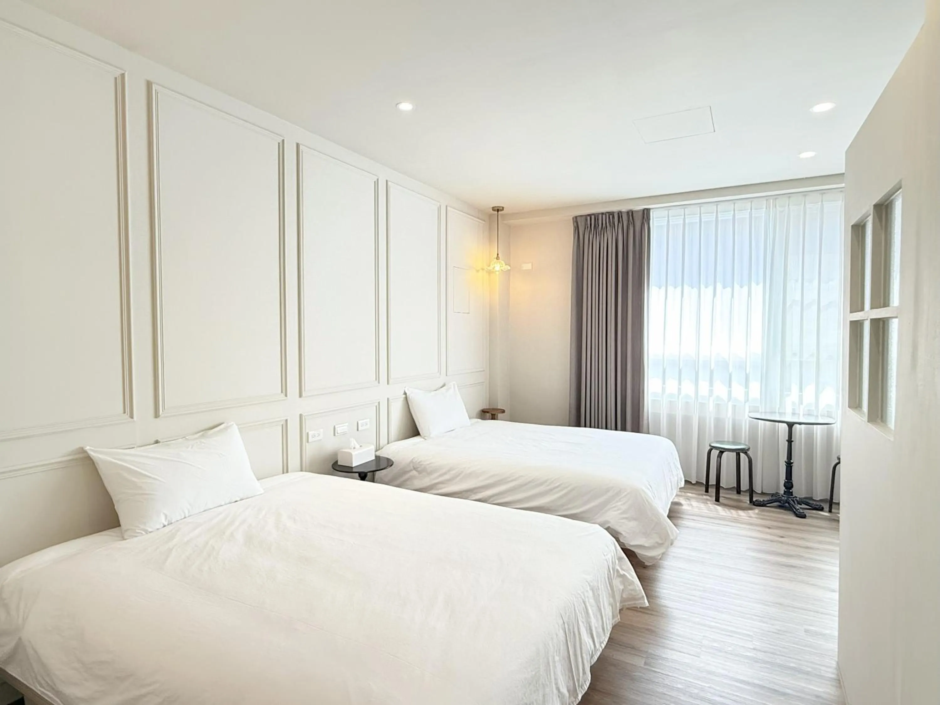 On site, Bed in Nantuju