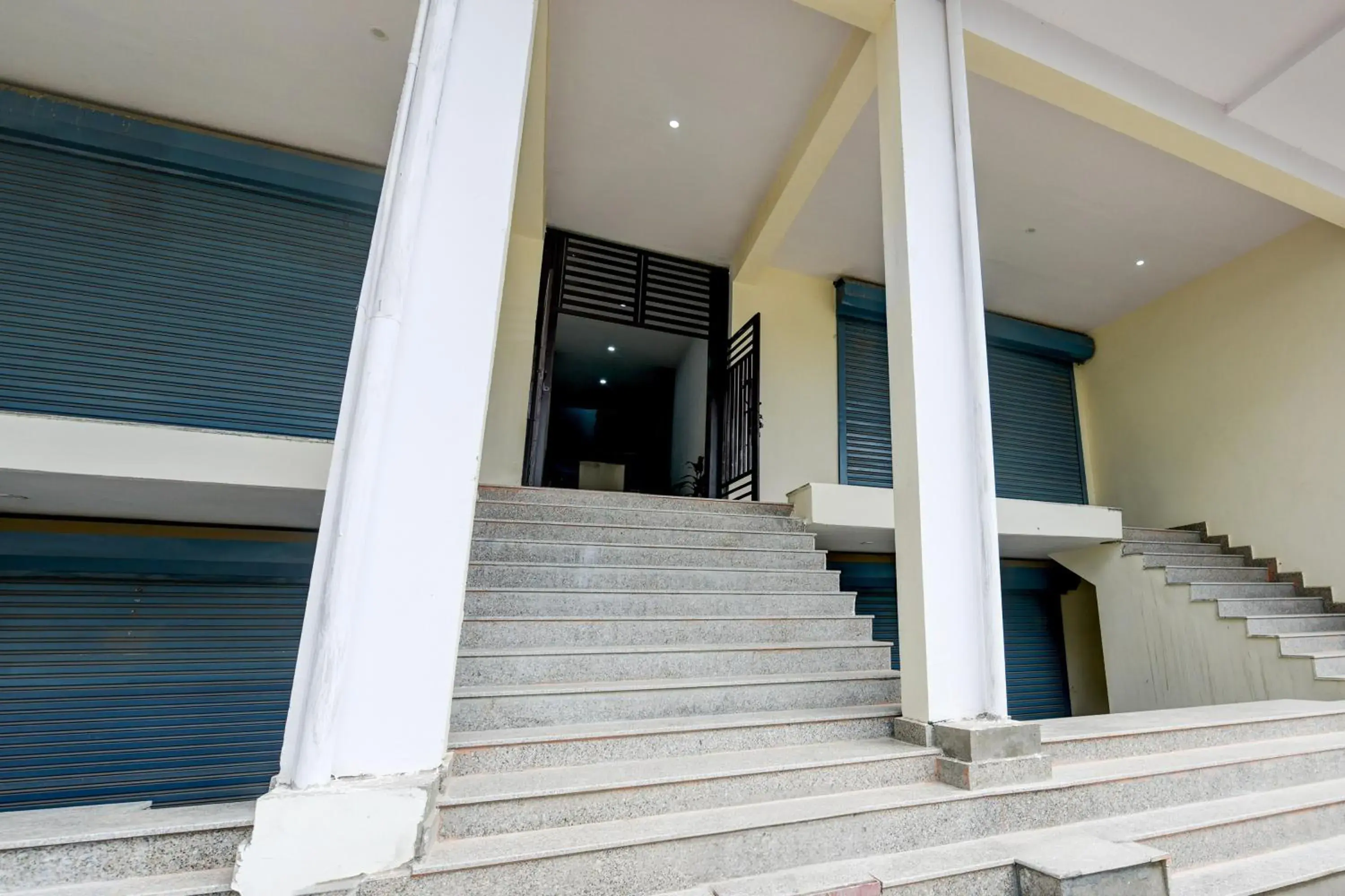 Facade/entrance in Hotel O Glory Galaxy Facade/entrance in Hotel O Glory Galaxy