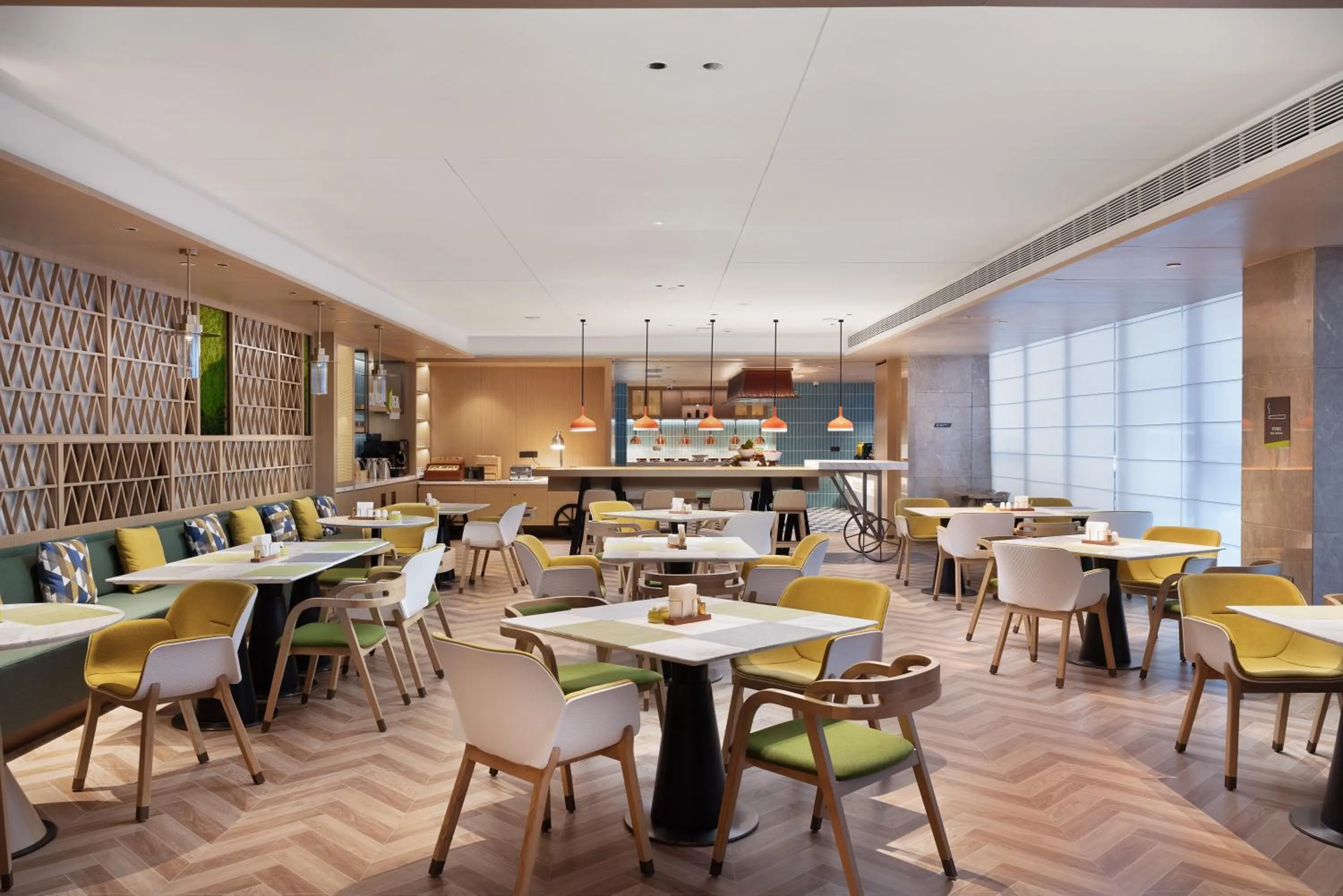 Restaurant/places to eat in Home2 Suite by Hilton Jingdezhen Changnan