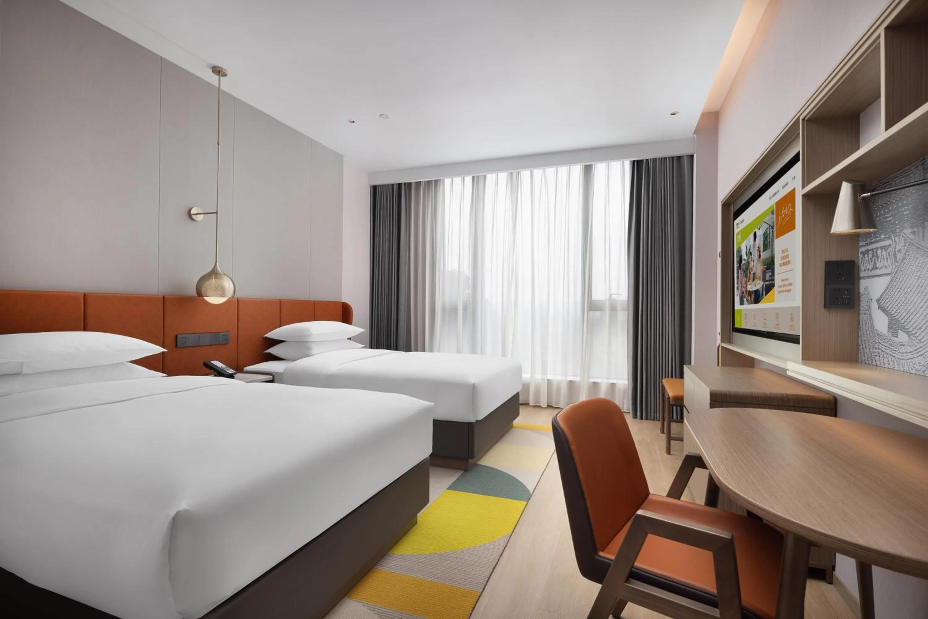 Photo of the whole room, Bed in Home2 Suite by Hilton Jingdezhen Changnan