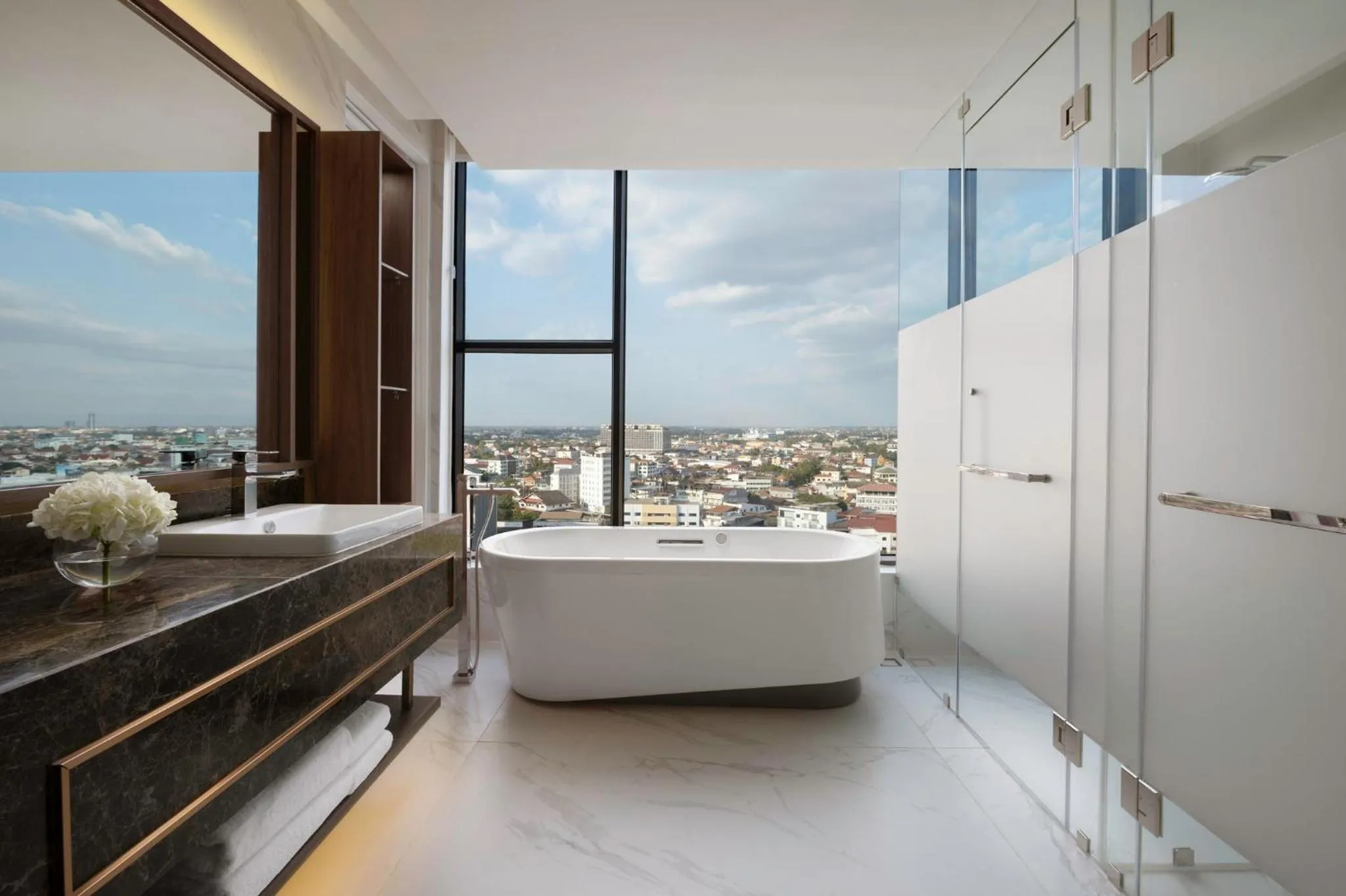 Photo of the whole room in Amari Vientiane