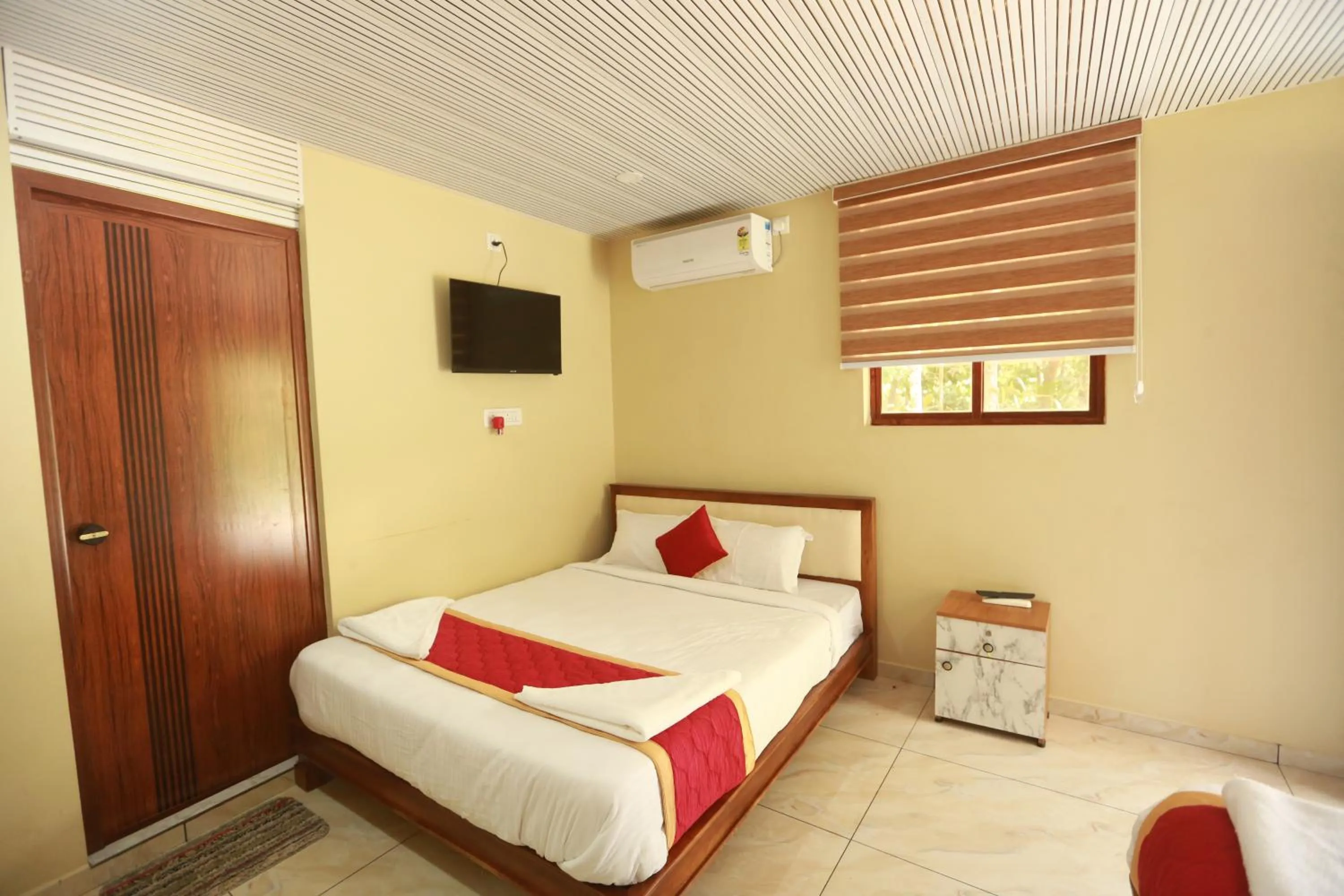 Bed in Karingens Resort