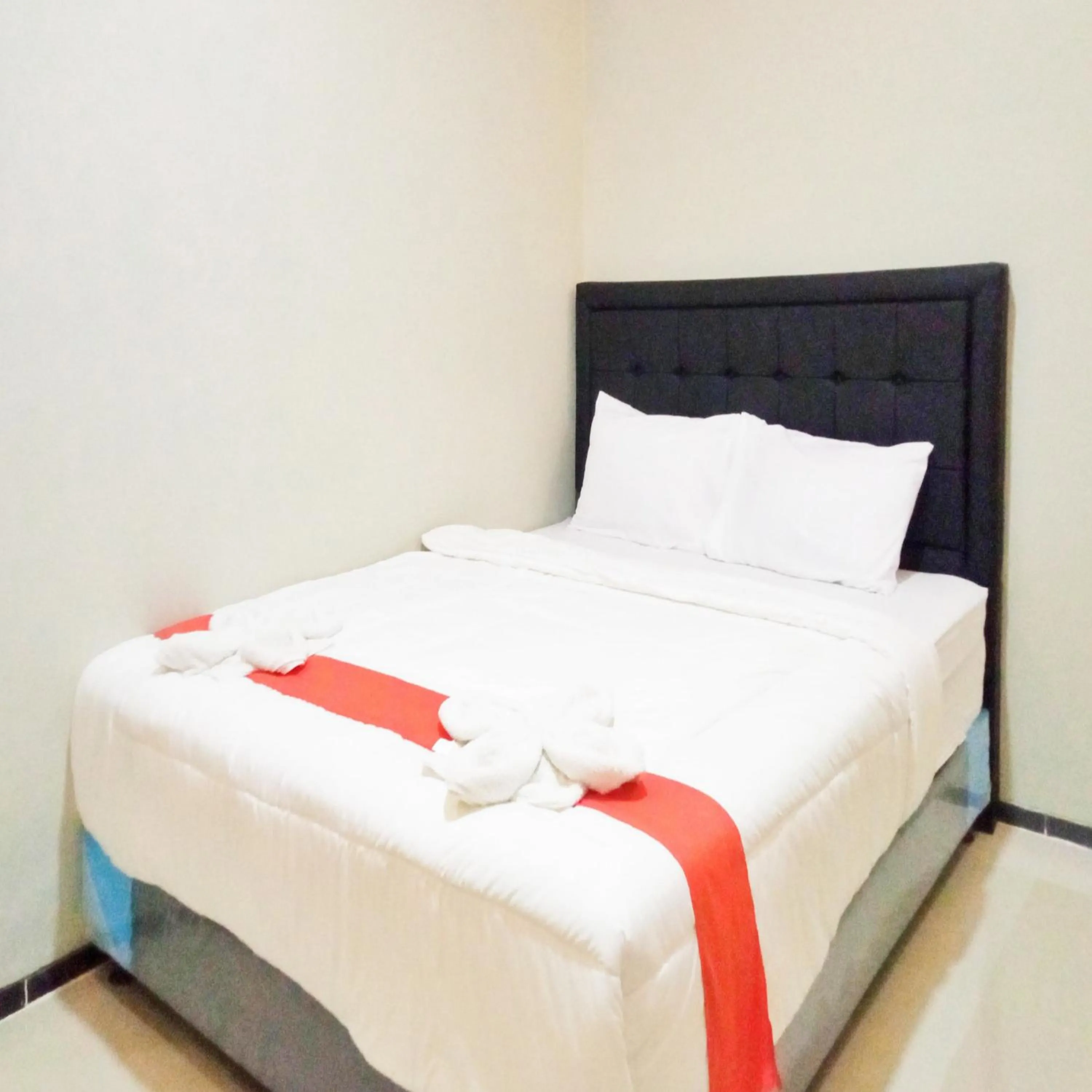 Bedroom, Bed in Rifal Inn Mitra RedDoorz