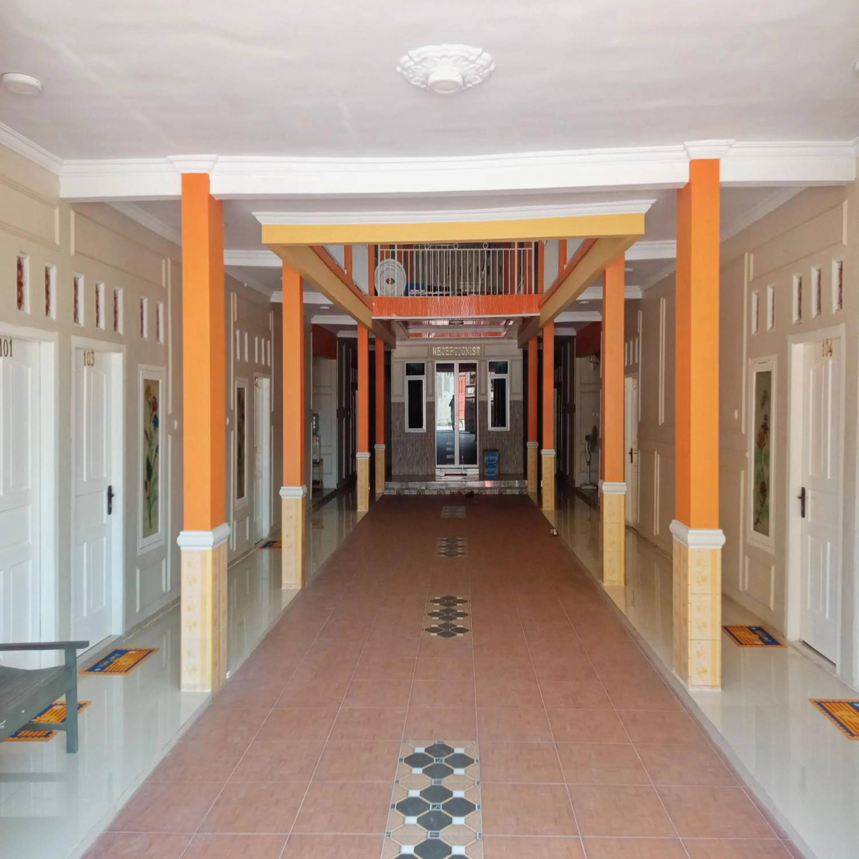 Property building in Rifal Inn Mitra RedDoorz