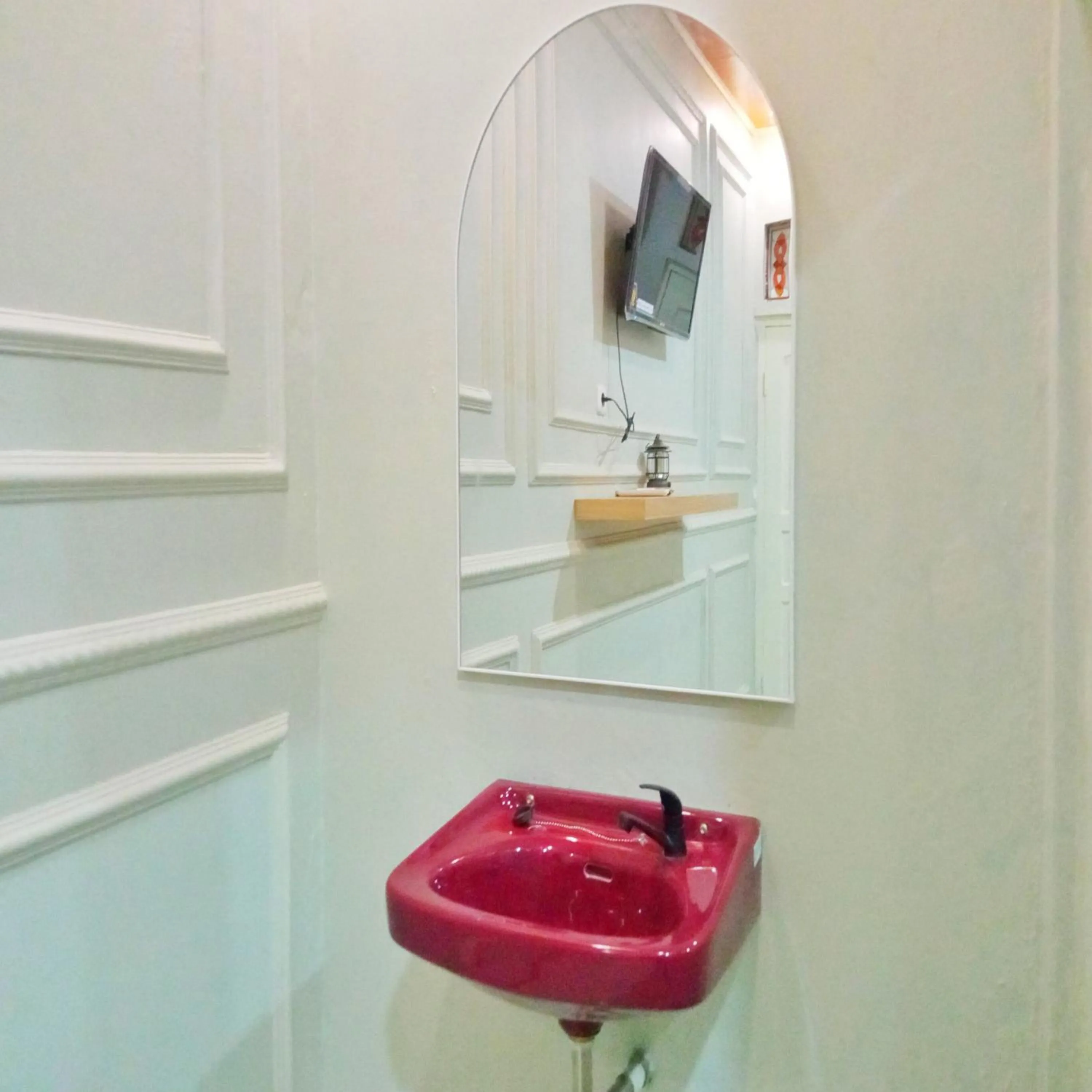 Bathroom in Rifal Inn Mitra RedDoorz
