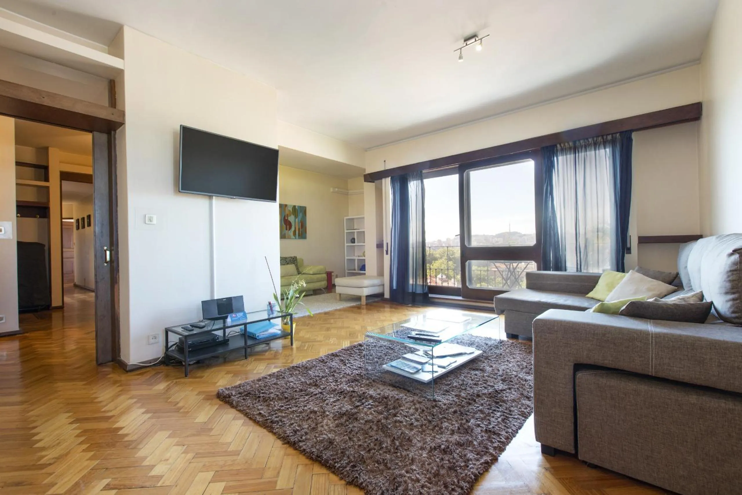 Communal lounge/ TV room in LV Premier Apartments Clerigos- RE1