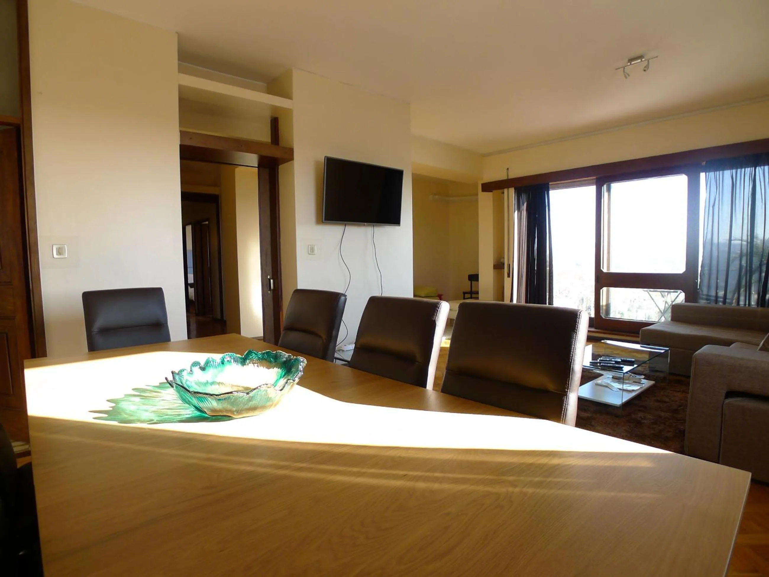 Dining area in LV Premier Apartments Clerigos- RE1