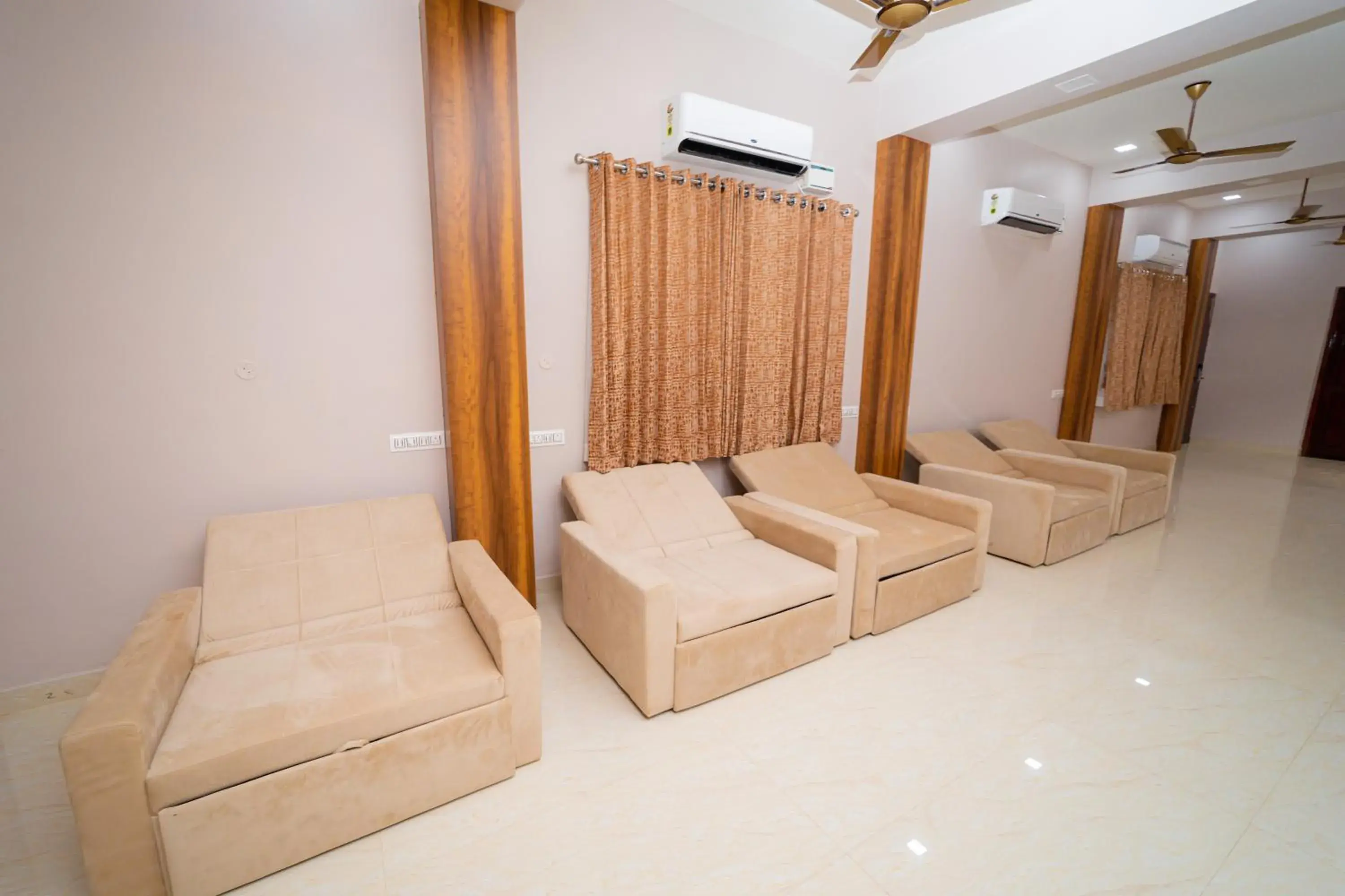 10-Bed Mixed Dormitory Room in Magan Enclave 10-Bed Mixed Dormitory Room in Magan Enclave