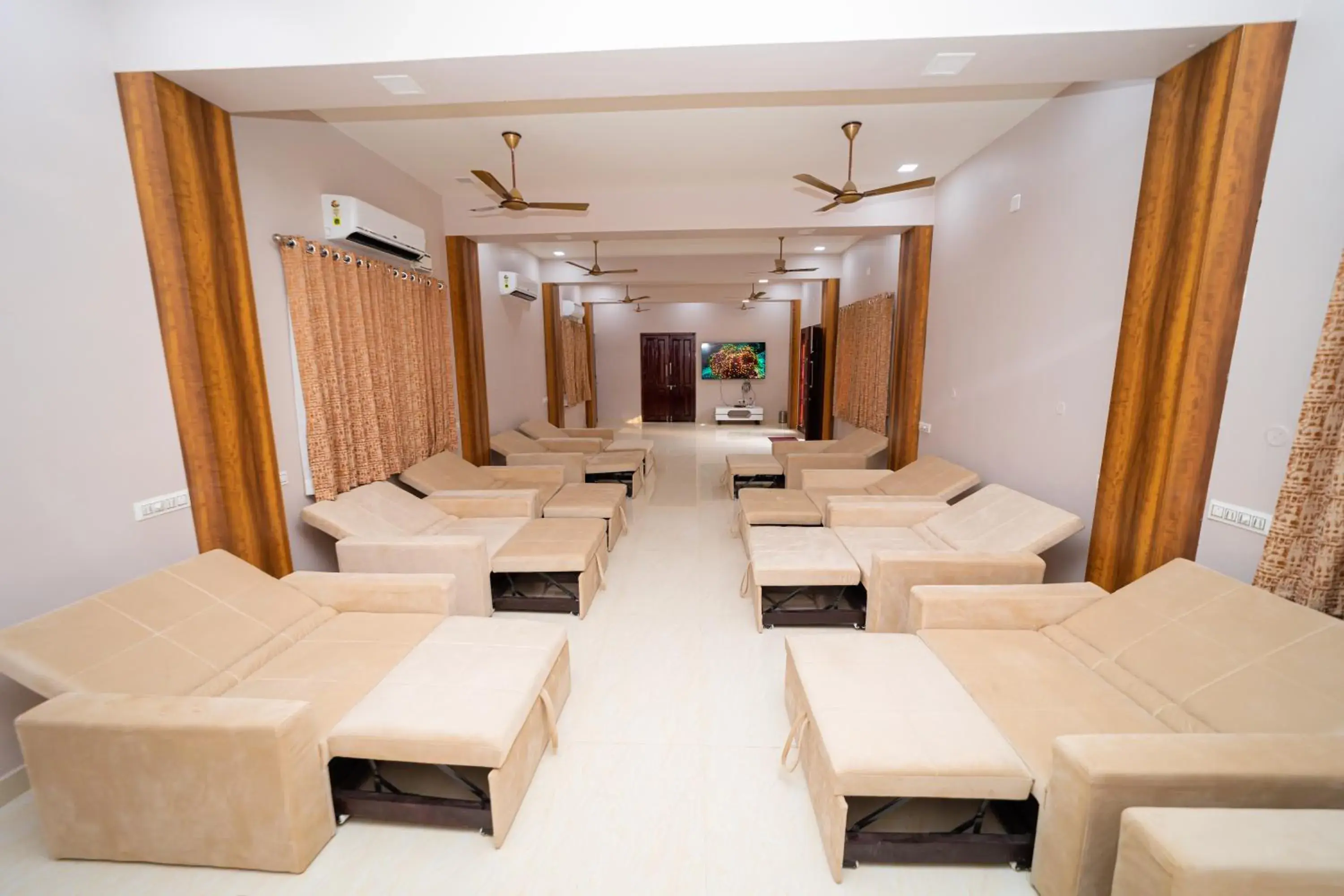 10-Bed Mixed Dormitory Room in Magan Enclave 10-Bed Mixed Dormitory Room in Magan Enclave