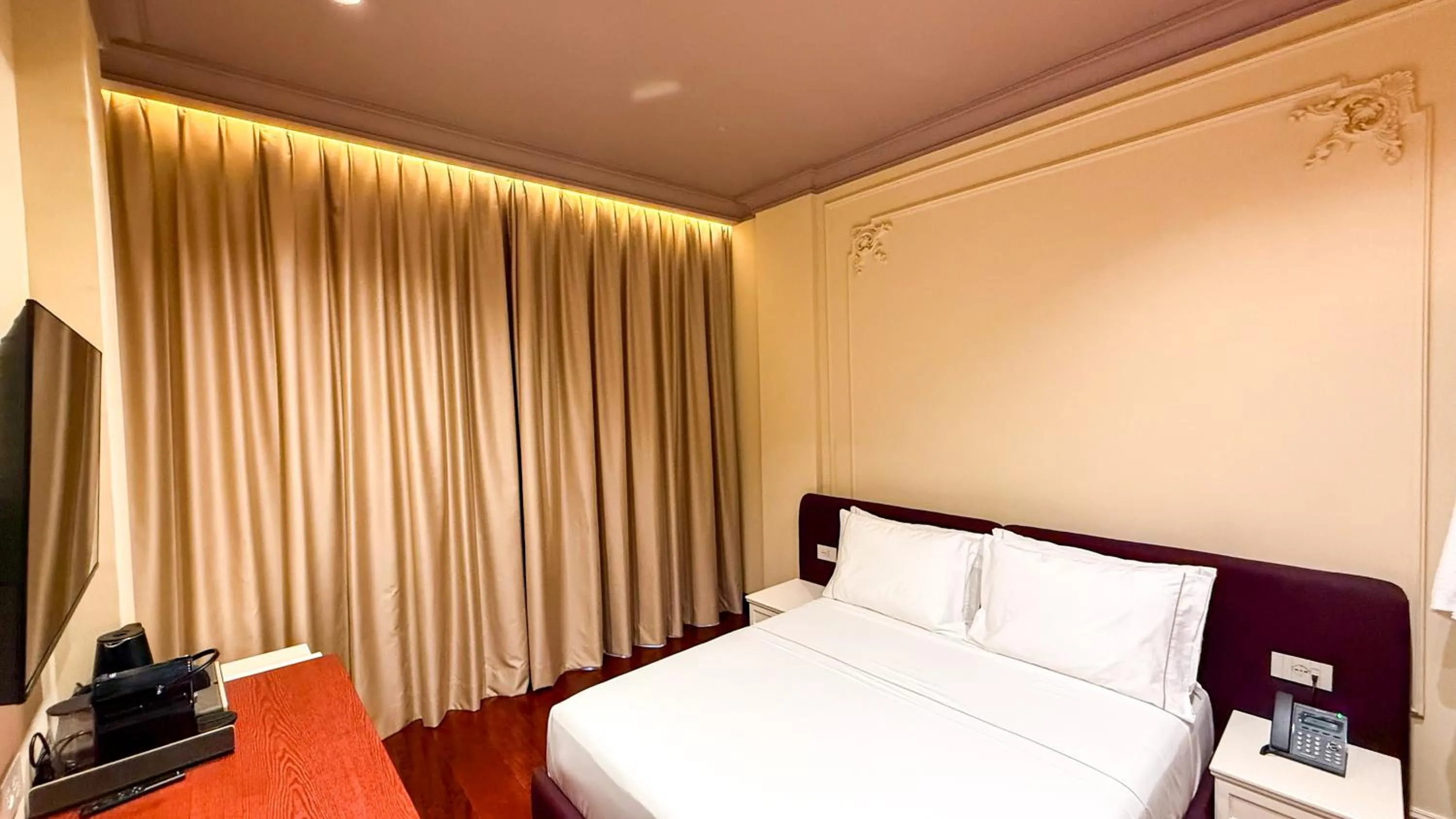 Vatër Hotel