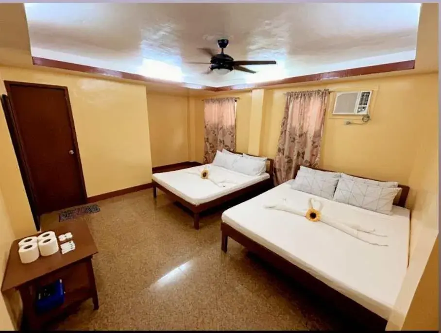 Family Room - single occupancy in mam olson pensionne house Family Room - single occupancy in mam olson pensionne house