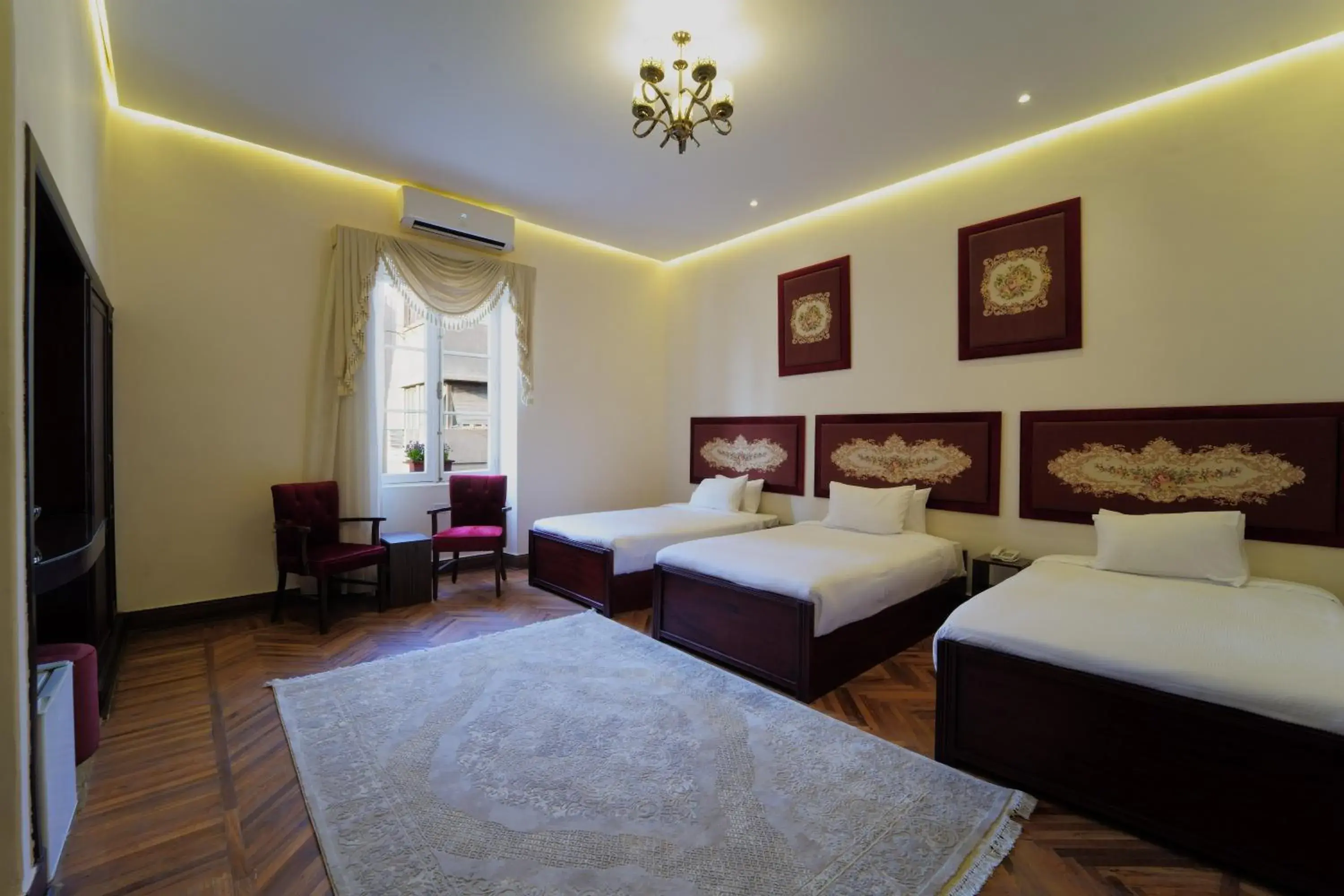 Bed in Victoria Cairo Hotel Bed in Victoria Cairo Hotel