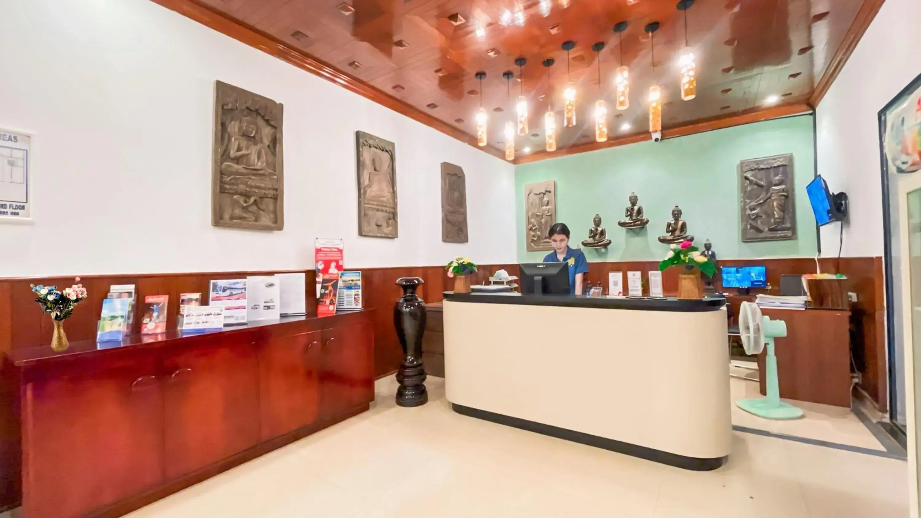 Lobby or reception in The Center Point Lobby or reception in The Center Point