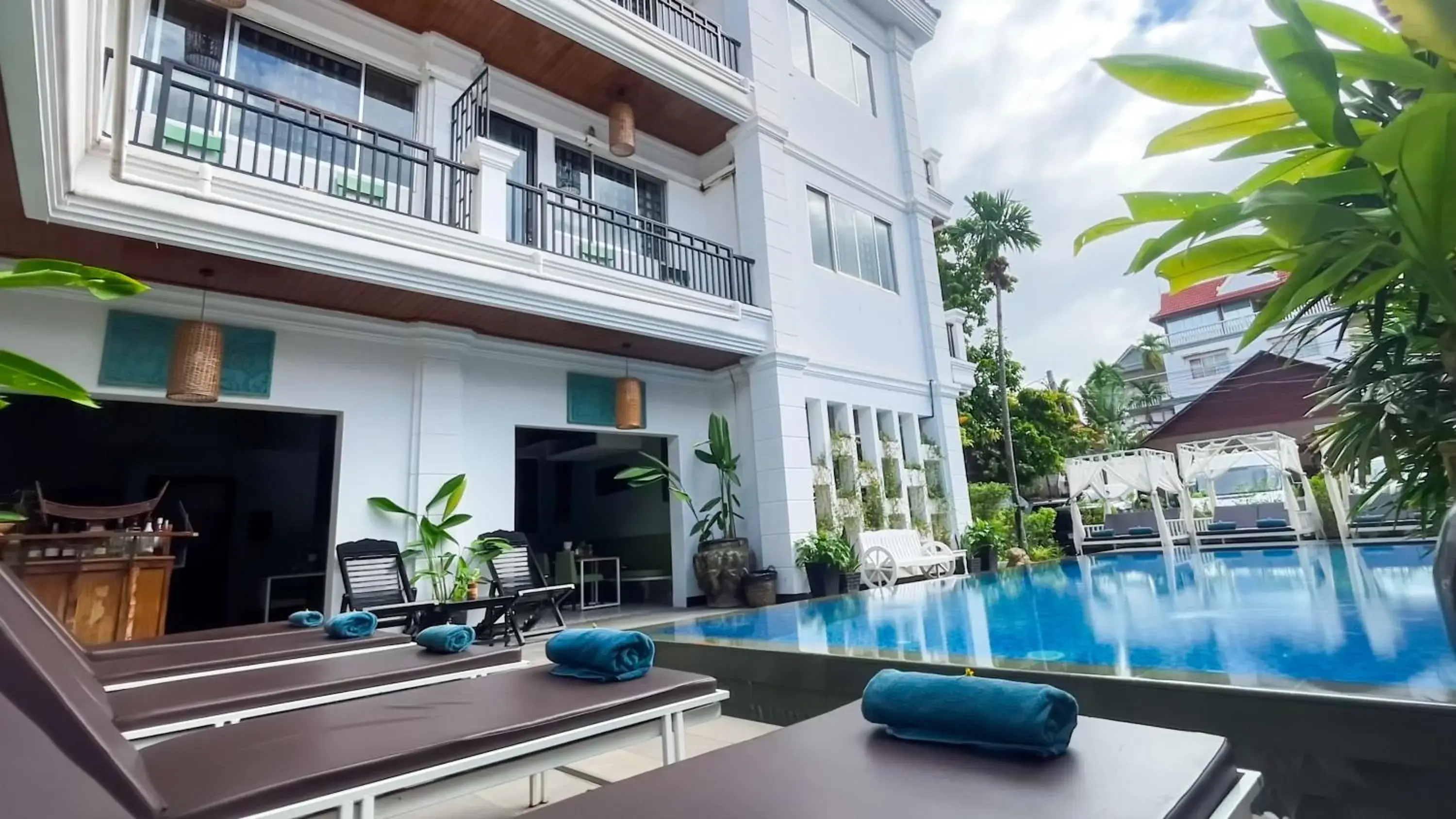 Property building in The Center Point Property building in The Center Point