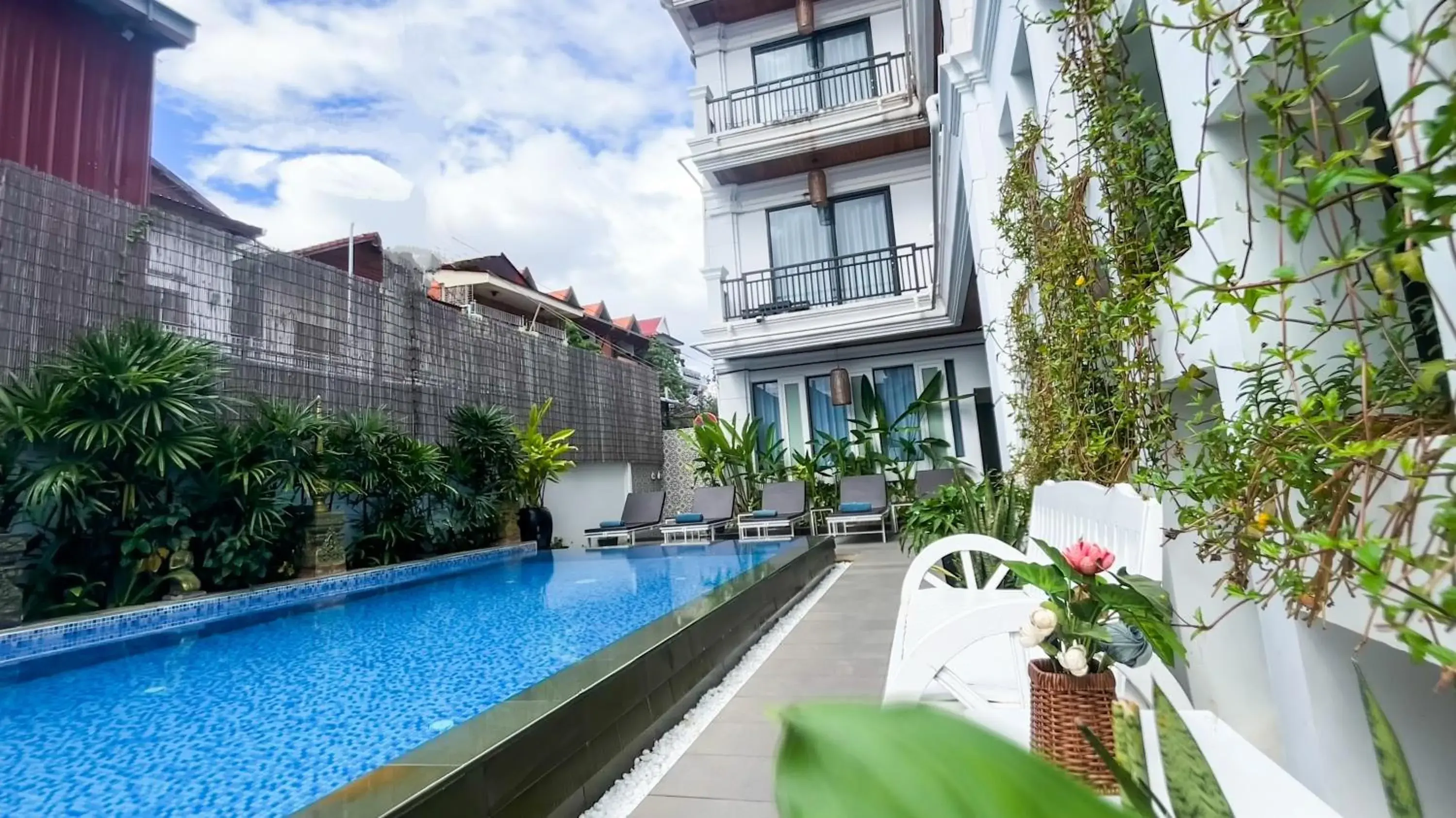 Property building in The Center Point Property building in The Center Point