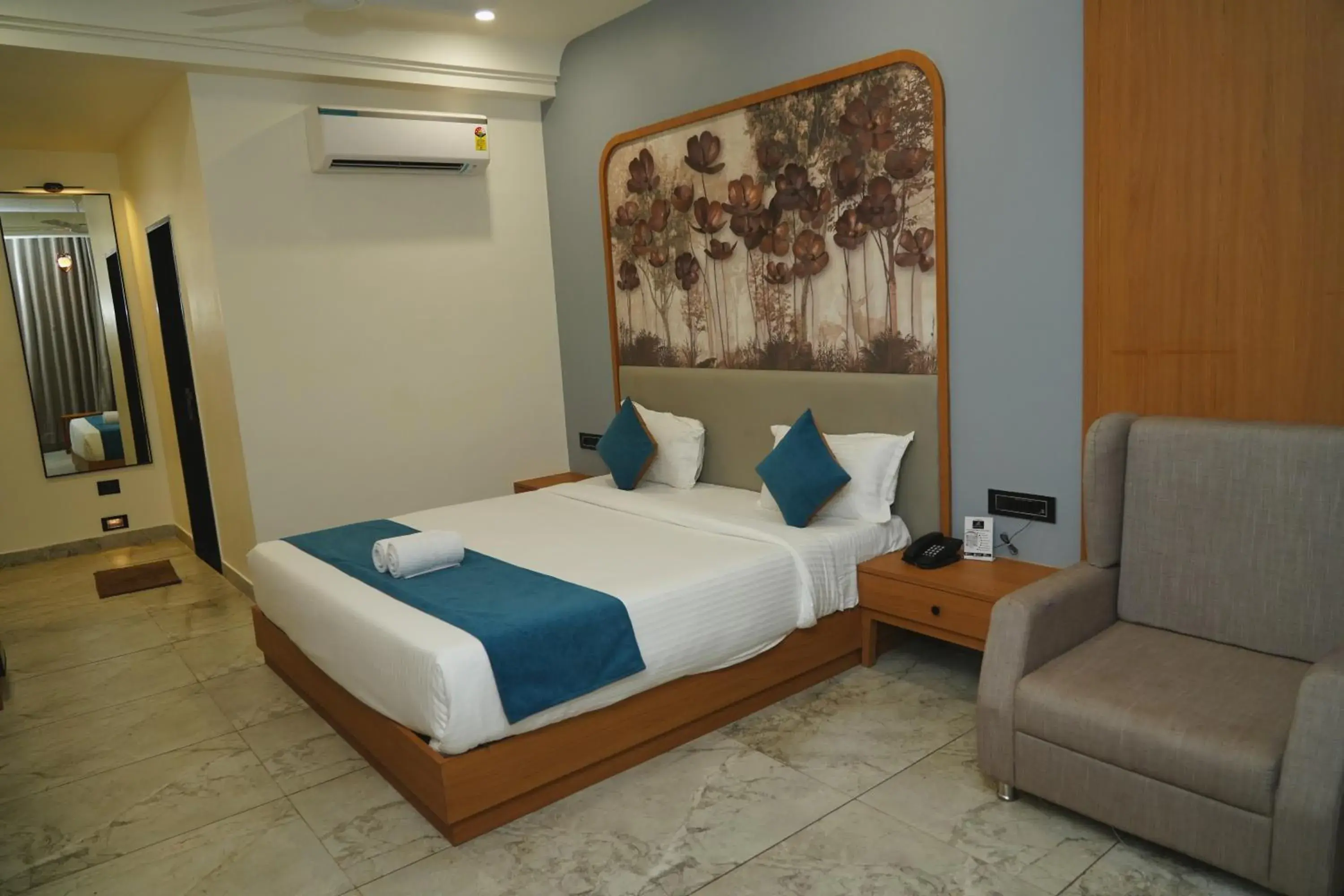 Double Room - single occupancy in Hotel Leela's Double Room - single occupancy in Hotel Leela's