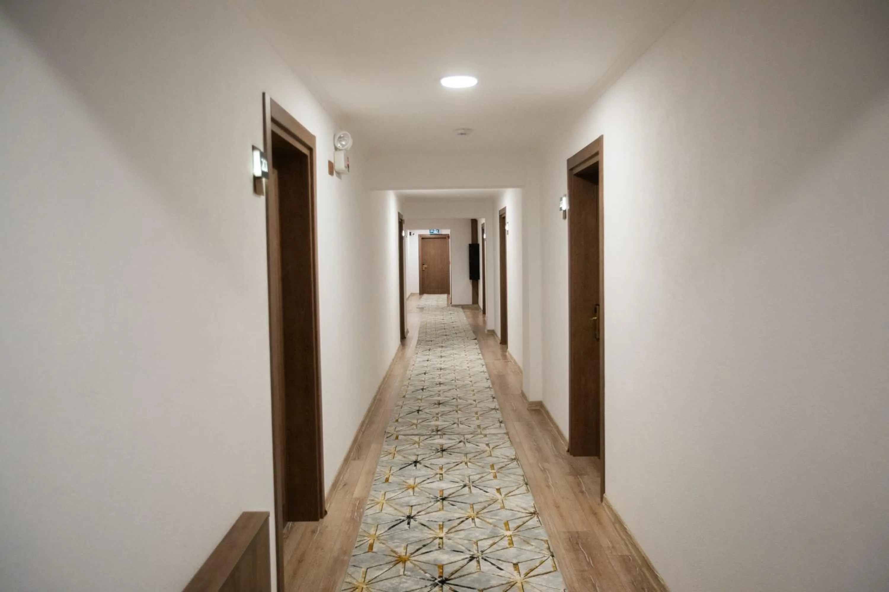 Property building in E87 Highway Otel