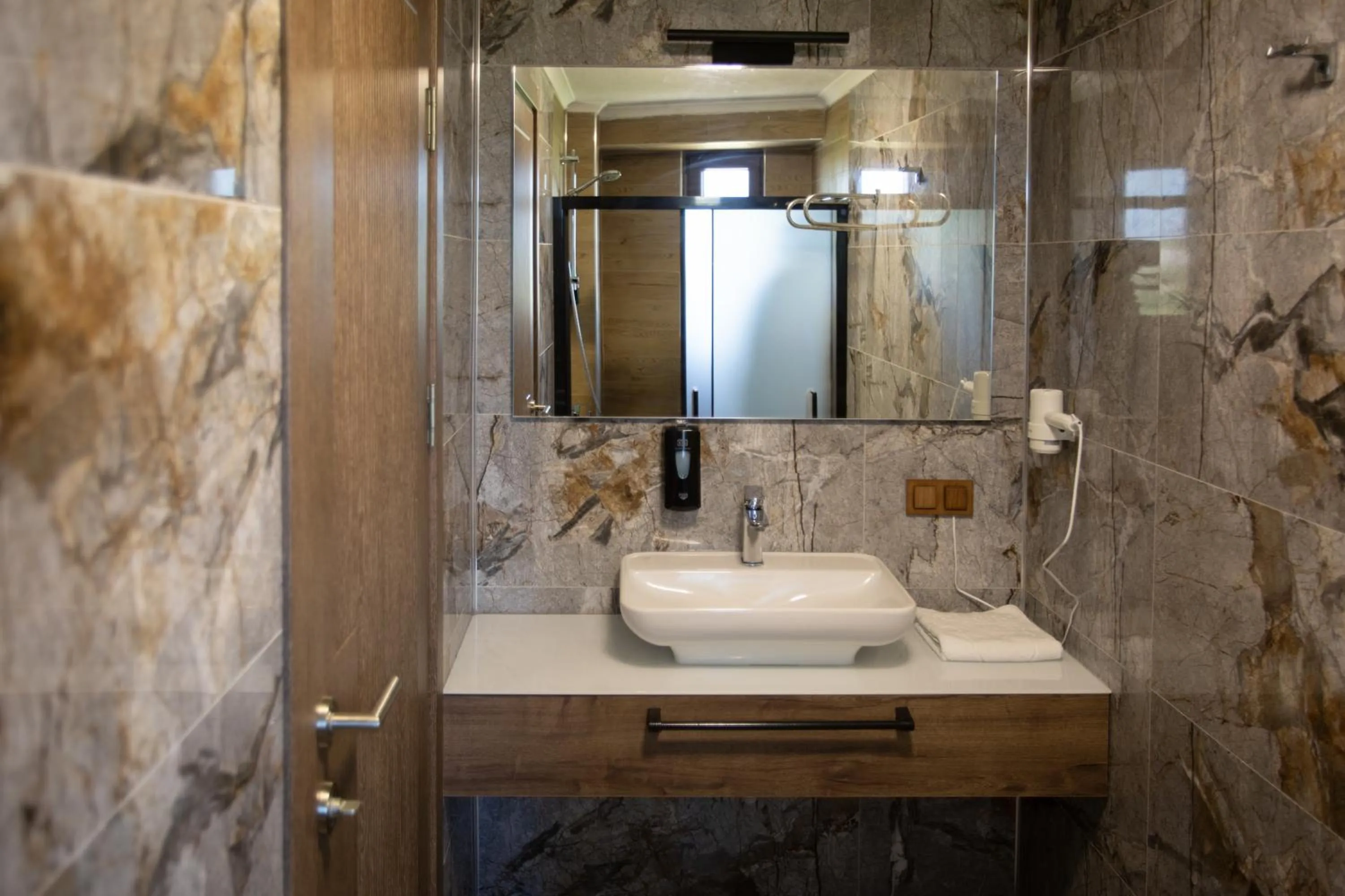 Shower in E87 Highway Otel