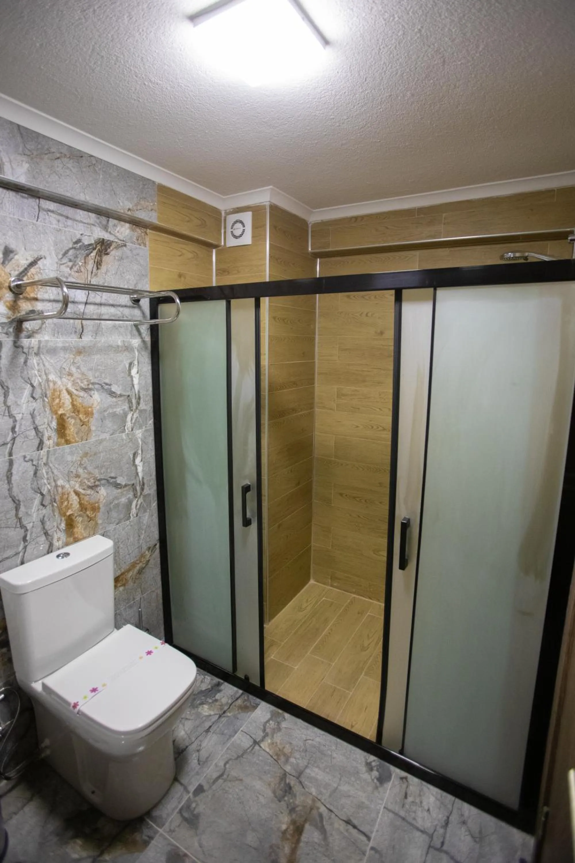 Shower in E87 Highway Otel