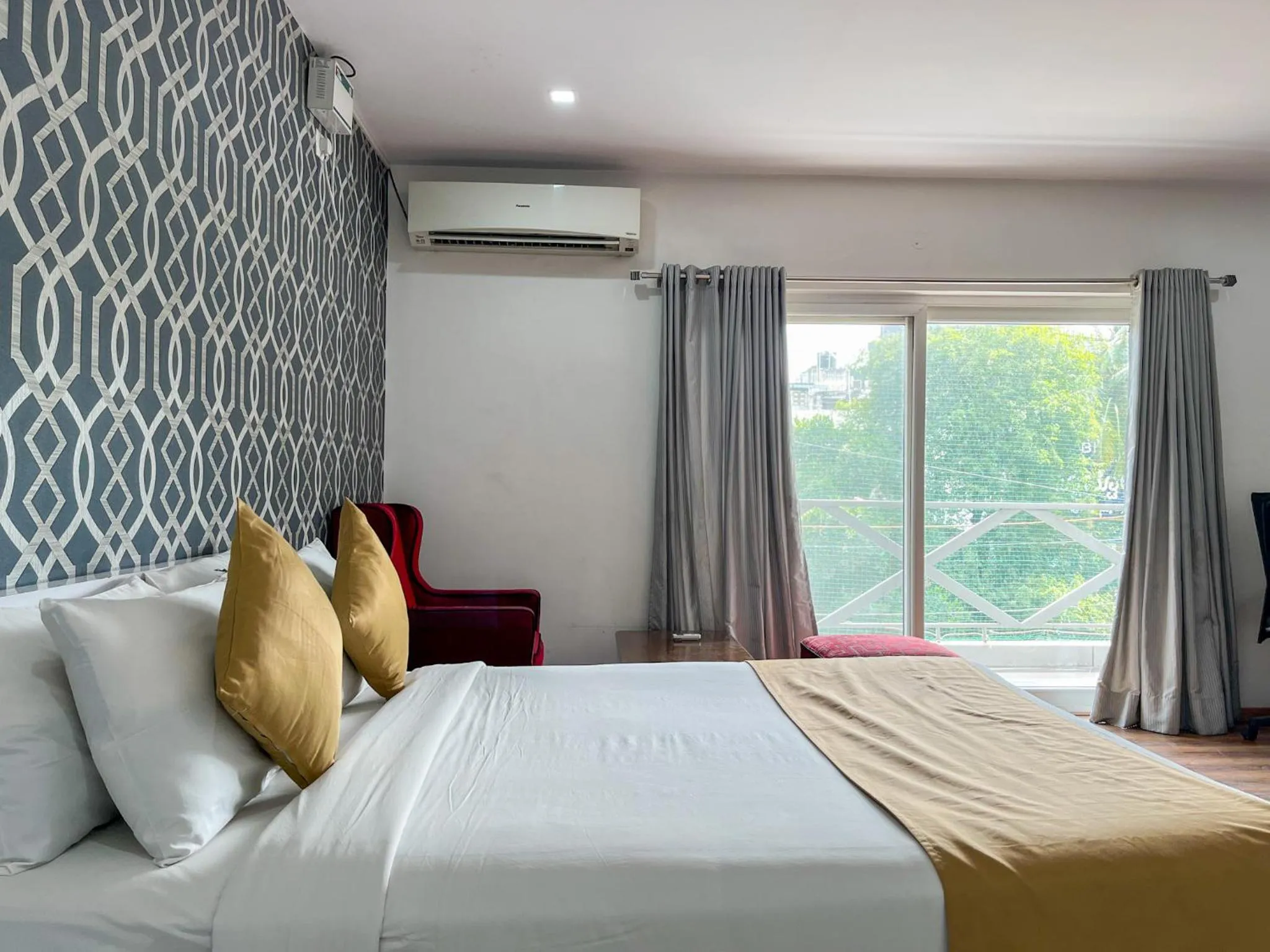 Bed in Mystic Hotel Koramangala