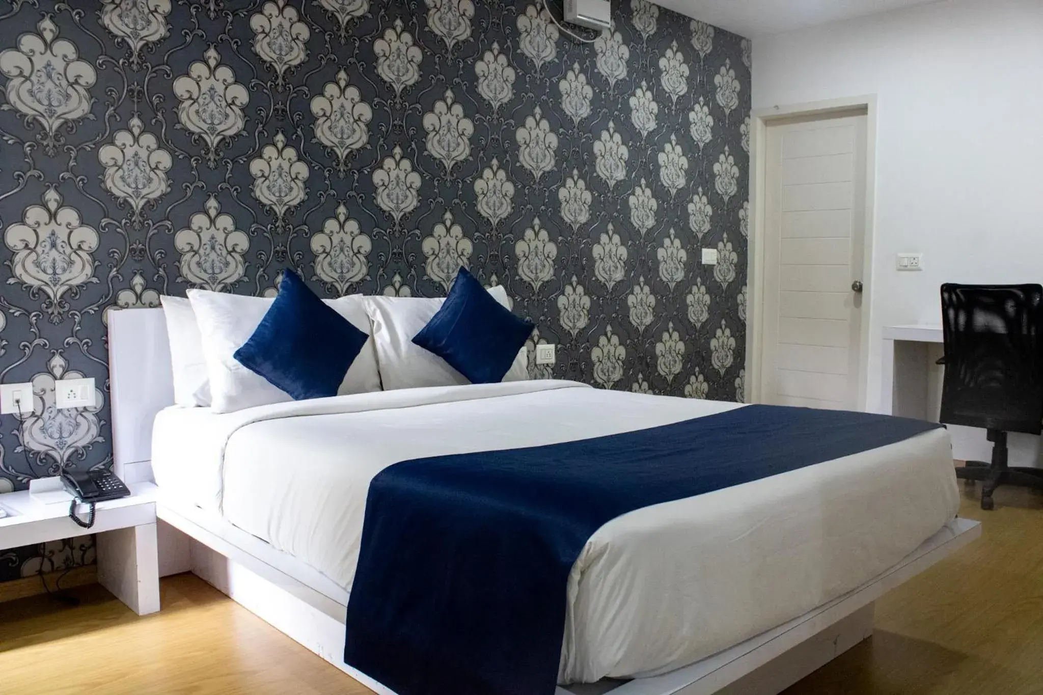 King Suite in Mystic Hotel Koramangala King Suite in Mystic Hotel Koramangala